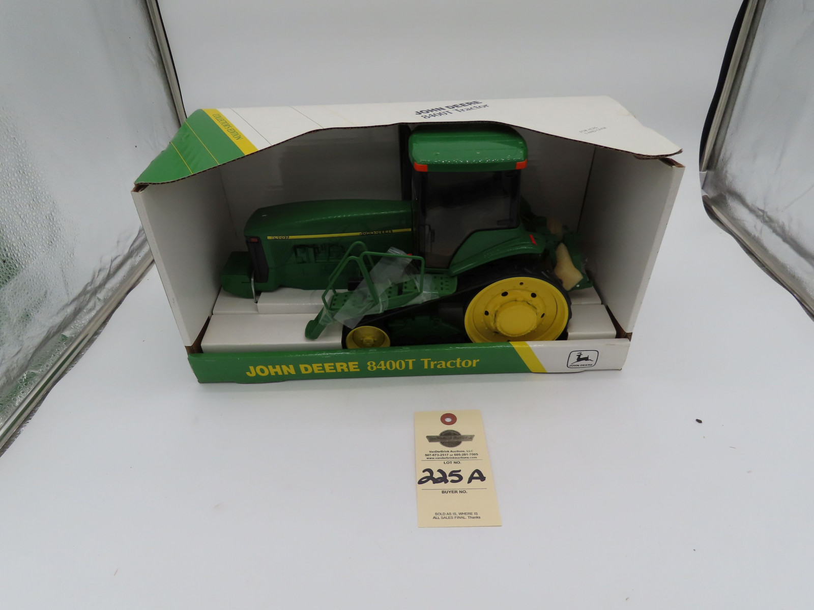 1998 Ertl for John Deere Collector's Edition 8400T Die-Cast Tractor 1/16th Scale NIB - Image 1