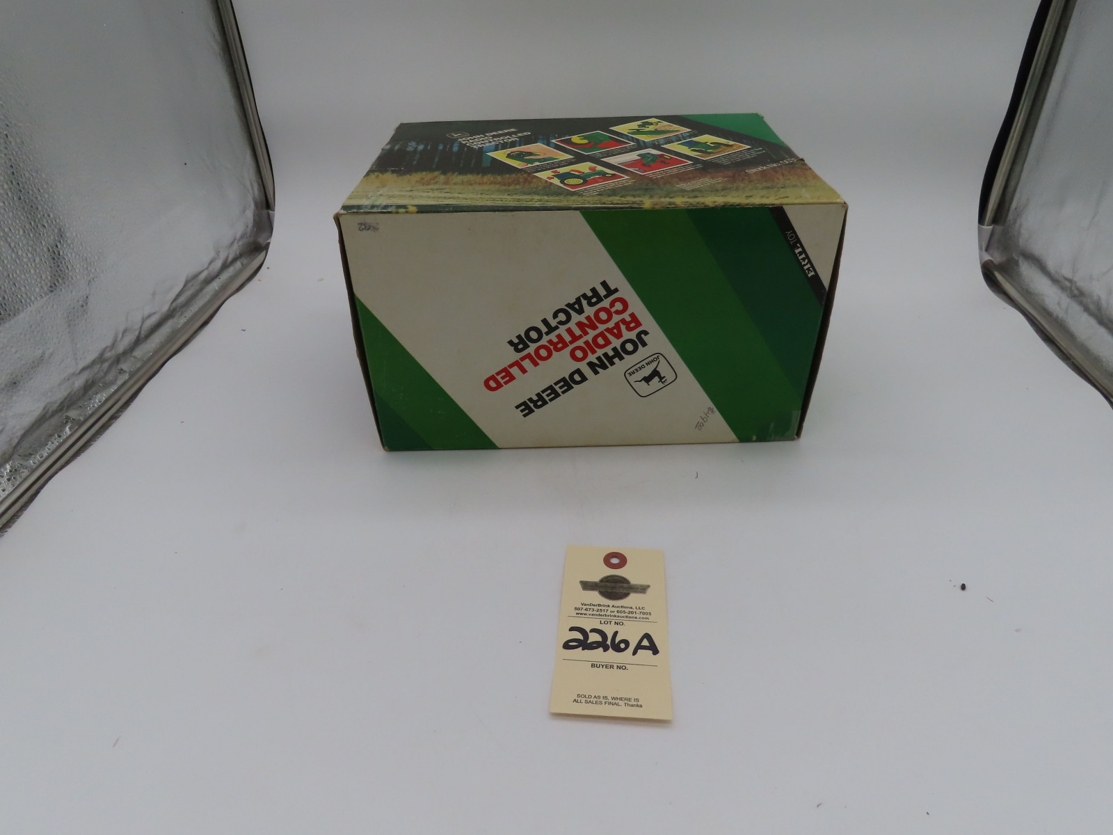 Ertl for John Deere Radio Controlled Tractor 1/16th Scale NIB with wear on the box - Image 6