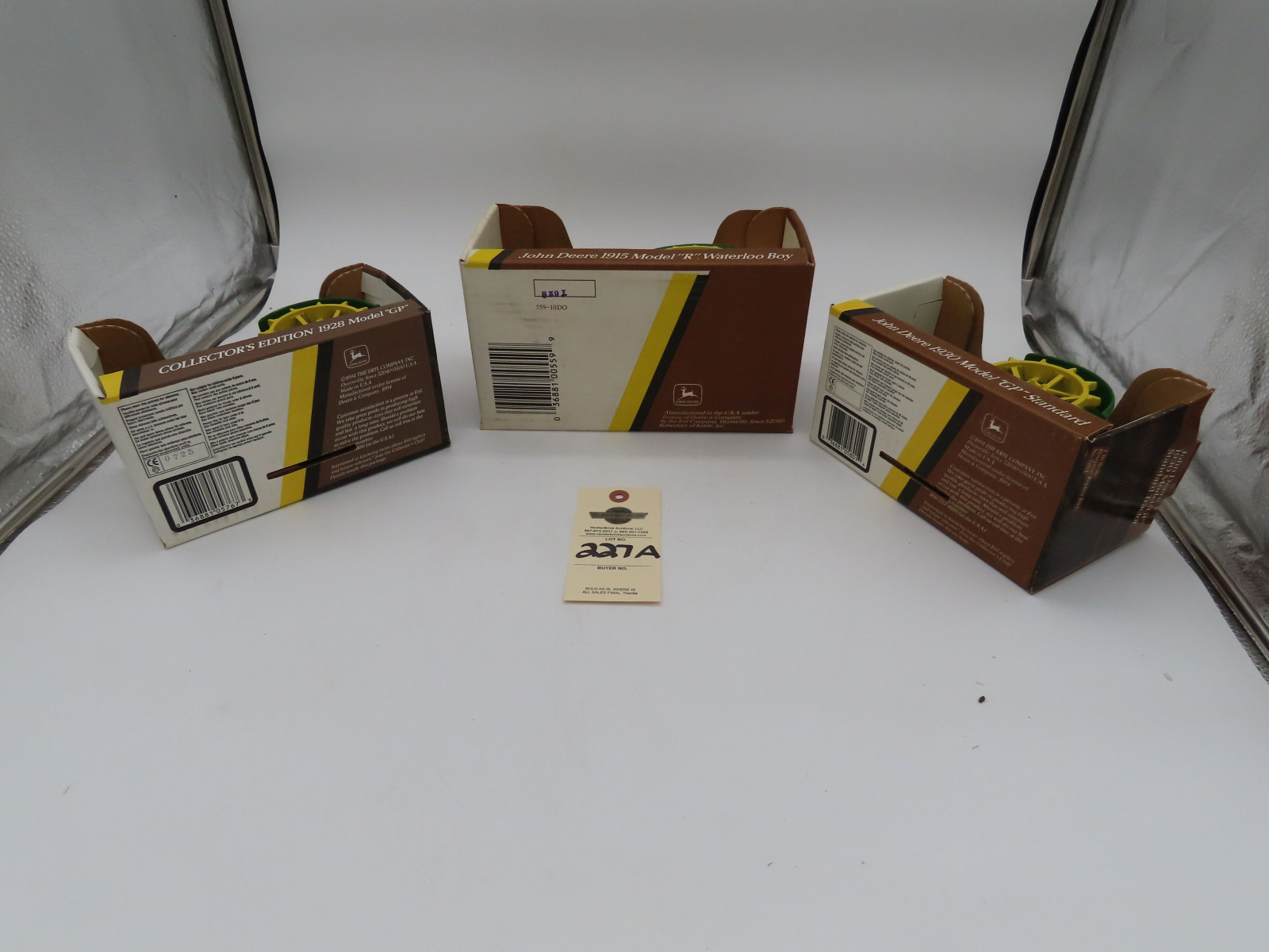 Ertl For John Deere 1/16th Scale die-Cast 1915 John Deere Model R WaterLoo Boy and 1/16th Scale 1930 John Deere GP Tractor, and Collector's Edition 1928 1/16th Scale Model GP all NIB - Image 8