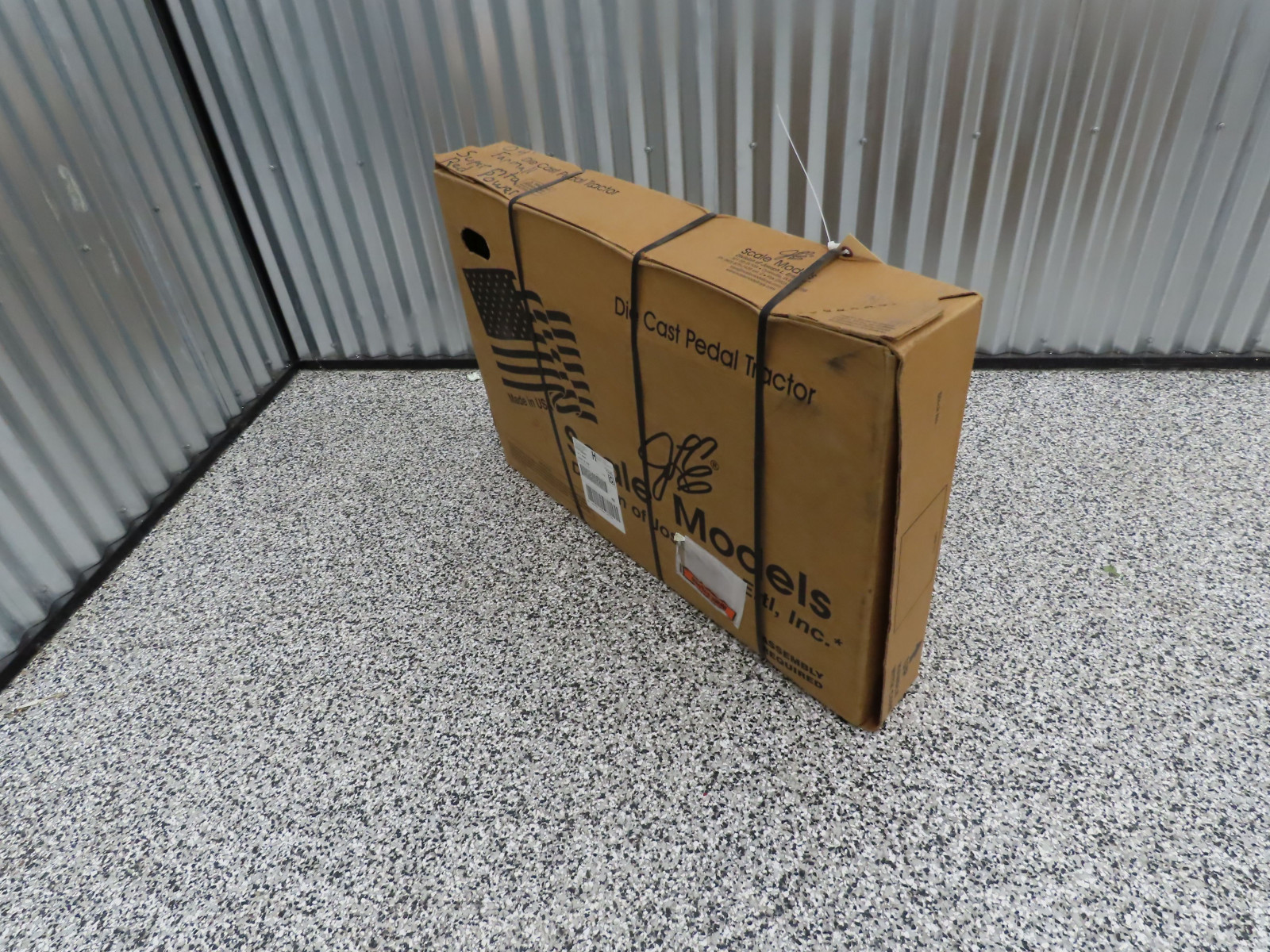 Scale Models by Ertl 2004 Red Power Farmall Super MTA pedal Tractor NIB - Image 2