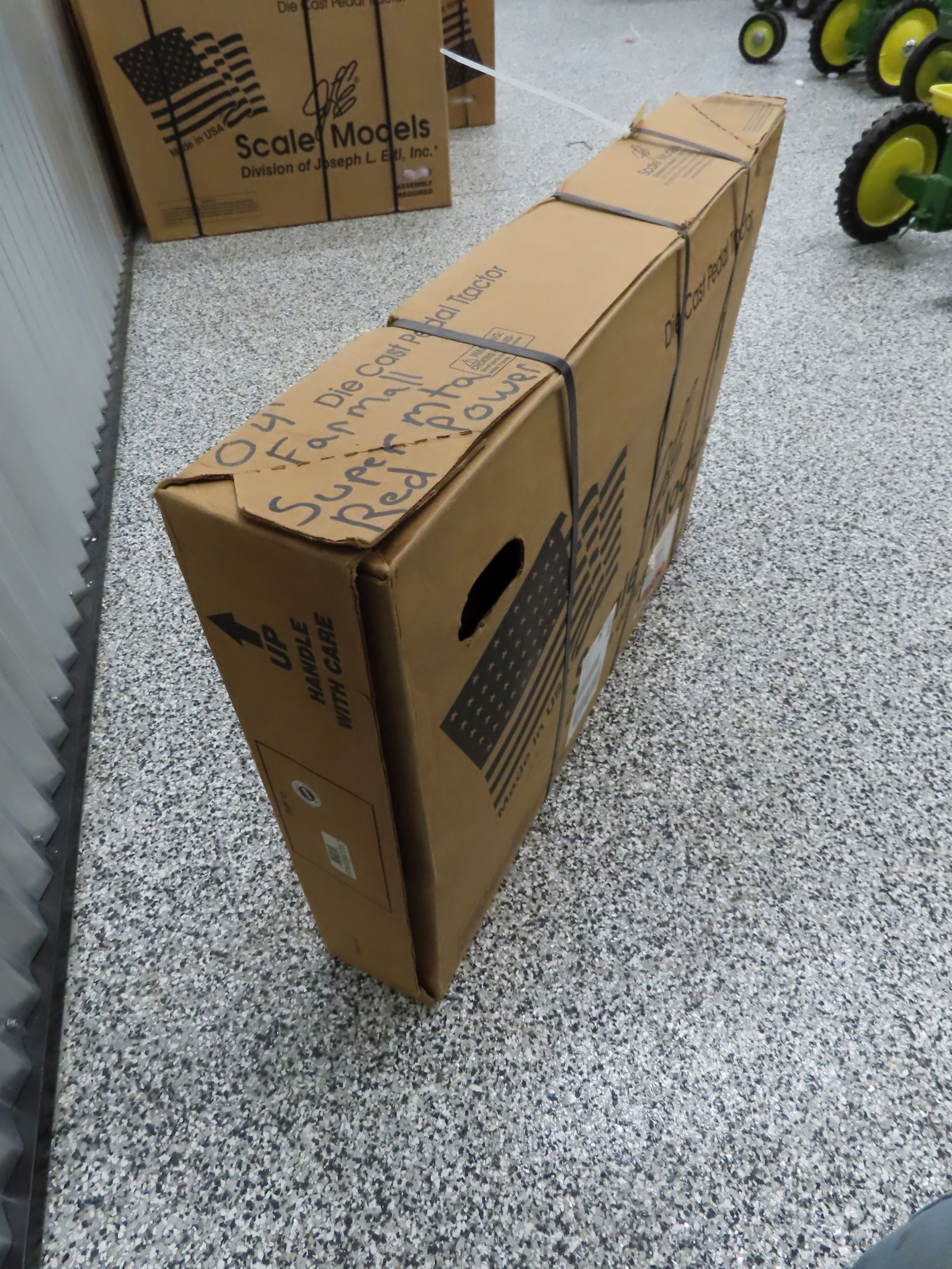 Scale Models by Ertl 2004 Red Power Farmall Super MTA pedal Tractor NIB - Image 4