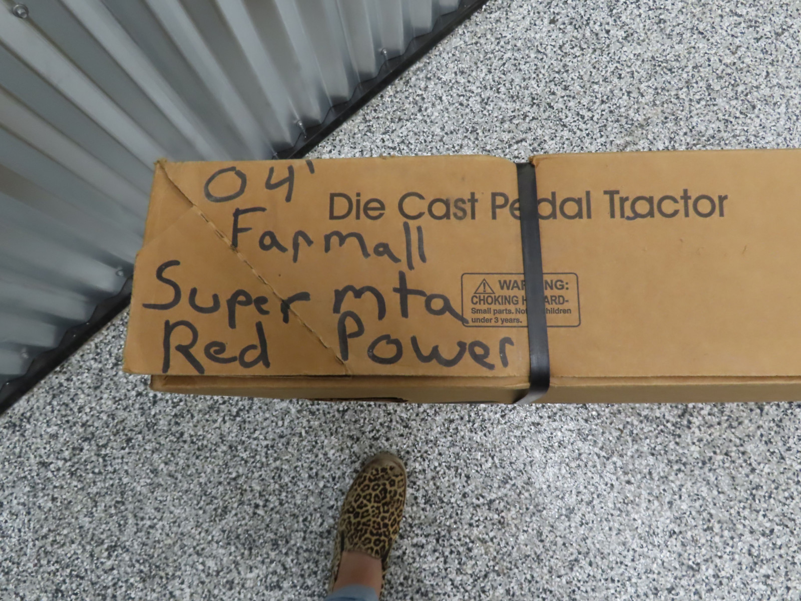 Scale Models by Ertl 2004 Red Power Farmall Super MTA pedal Tractor NIB - Image 6