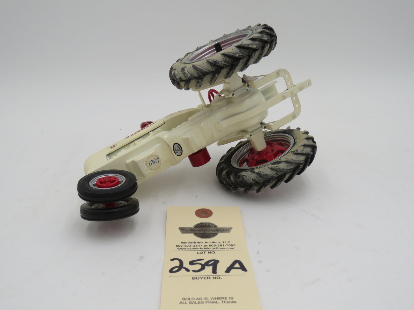 Farmall Super M Demonstrator Metal Die-Cast tractor. Model by Freiheit. Firestone rear wheels, and Good Year front tires. - Image 4