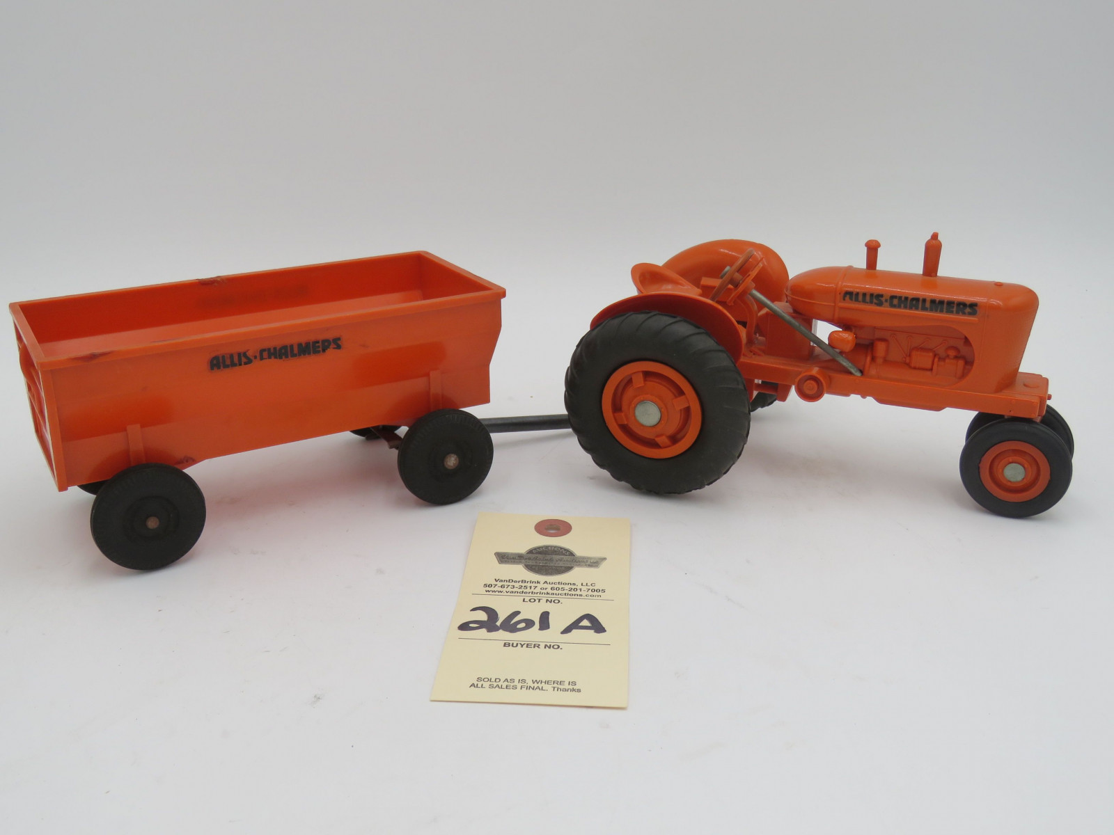 Allis Chalmers Tractor with wagon plastic die-cast. No box. - Image 5