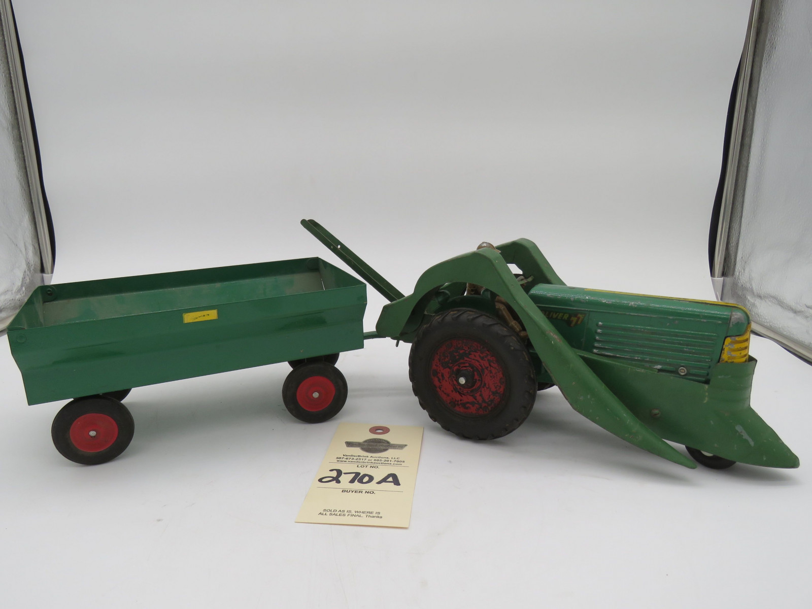 Oliver 77 Man mounted picker Metal Diecast with Driver and metal wagon. No box. - Image 1