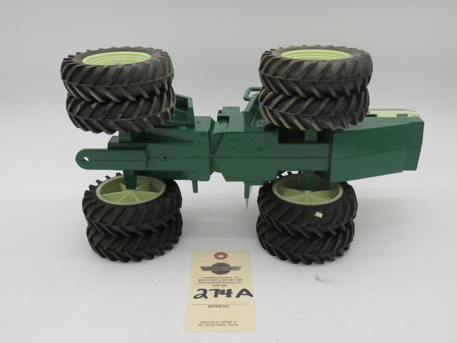 Oliver 2455 Diesel Corporation Collector Edition July 2001. Tagged Joseph L. Ertl Scale Models D, Iowa. - Image 5