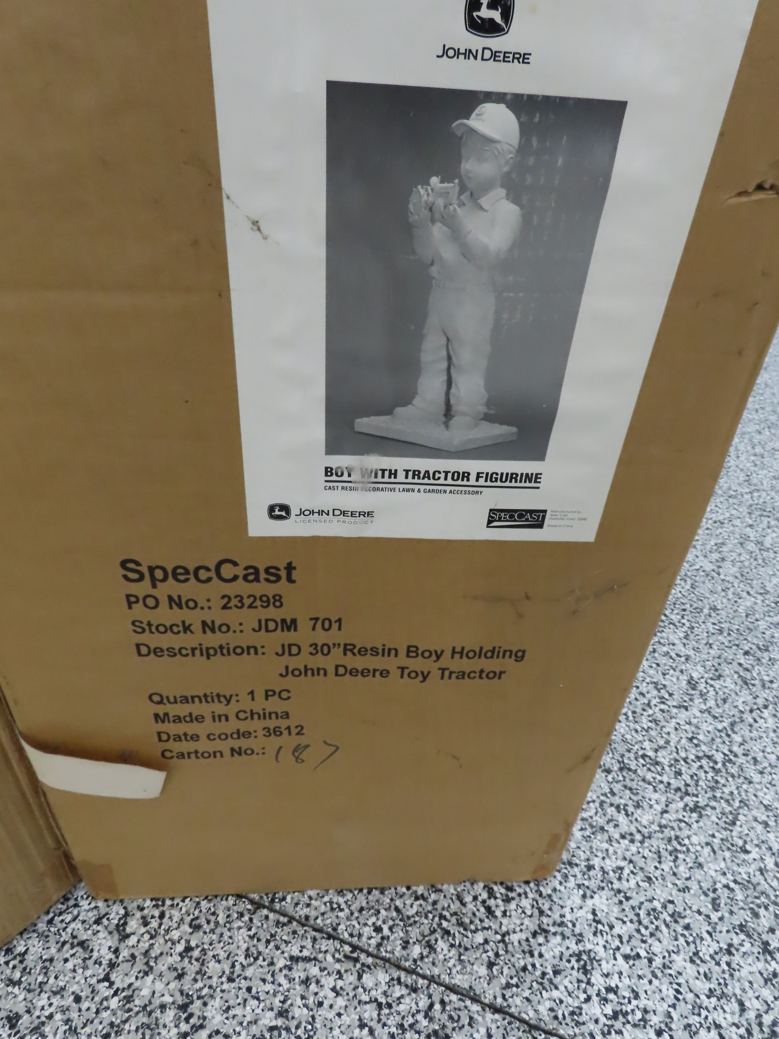 John Deere Boy and Girl Resin Statue with Bird baths NIB - Image 3