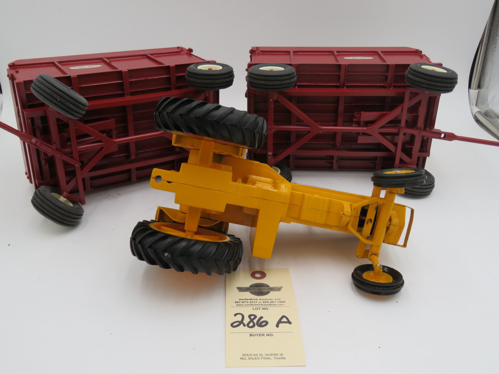 Minneapolis Moline G1000 Ertl metal die-cast tractor no box. 2 Bush Hog Stan Horst metal die cast wagons. No box. Sold as a set of 3. 1/16th Scale - Image 5