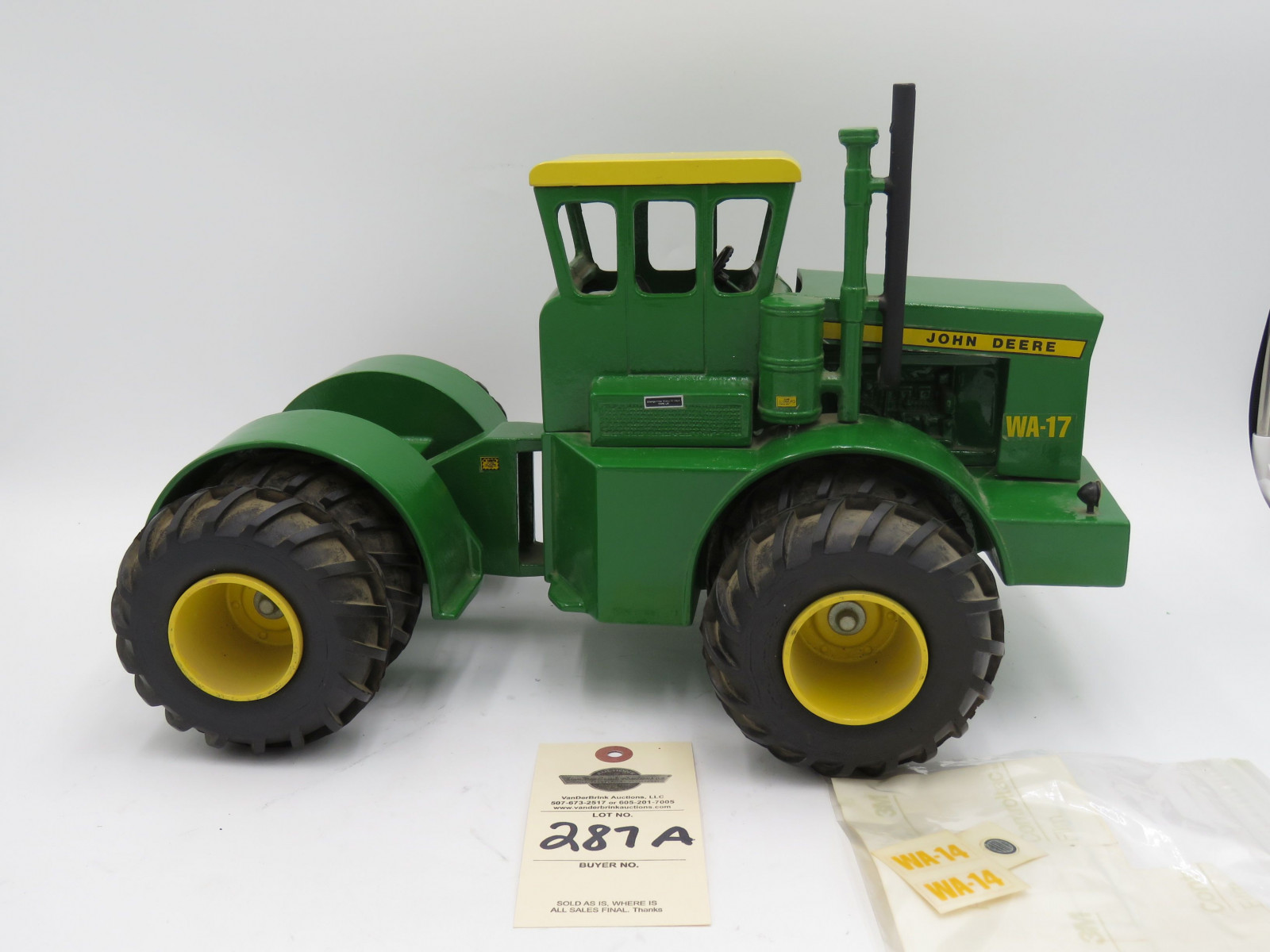 Trumm Cast Iron WA-17 John Deere Tractor and no Box - Image 4