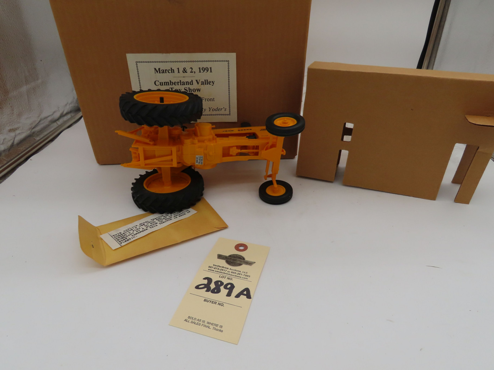 Yoder March 1 & 2 1991 Cumberland Valley Toy Show Yellow John Deere 730 Wide Front Tractor No Box 1/16th Scale - Image 5