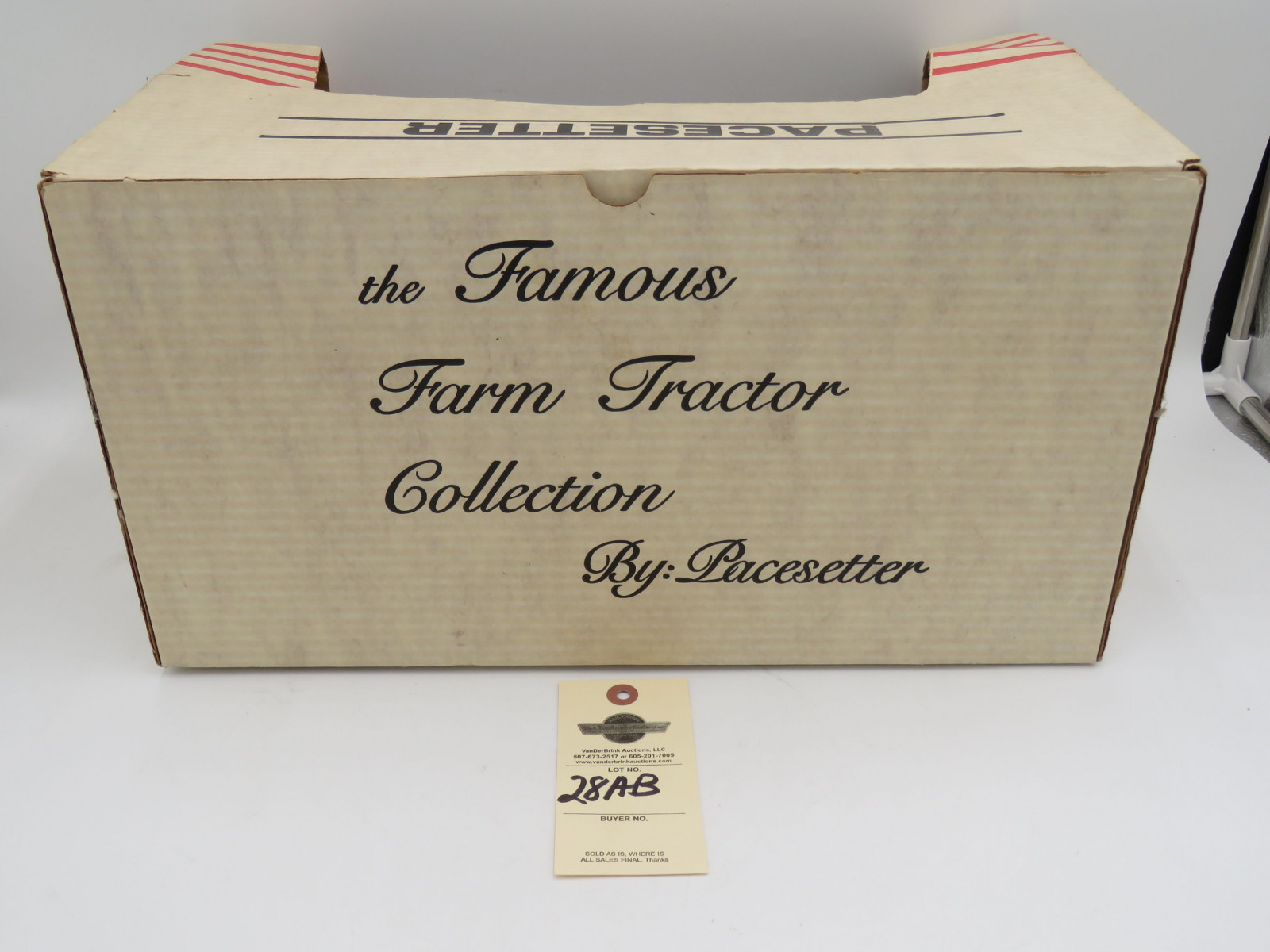 PaceSetter International 4WD 2+2 Vodka Decanter NIB 1/16th Scale - Image 4