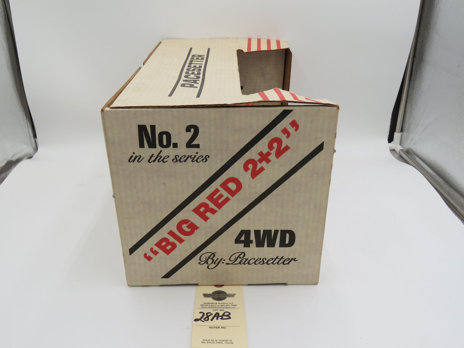 PaceSetter International 4WD 2+2 Vodka Decanter NIB 1/16th Scale - Image 5