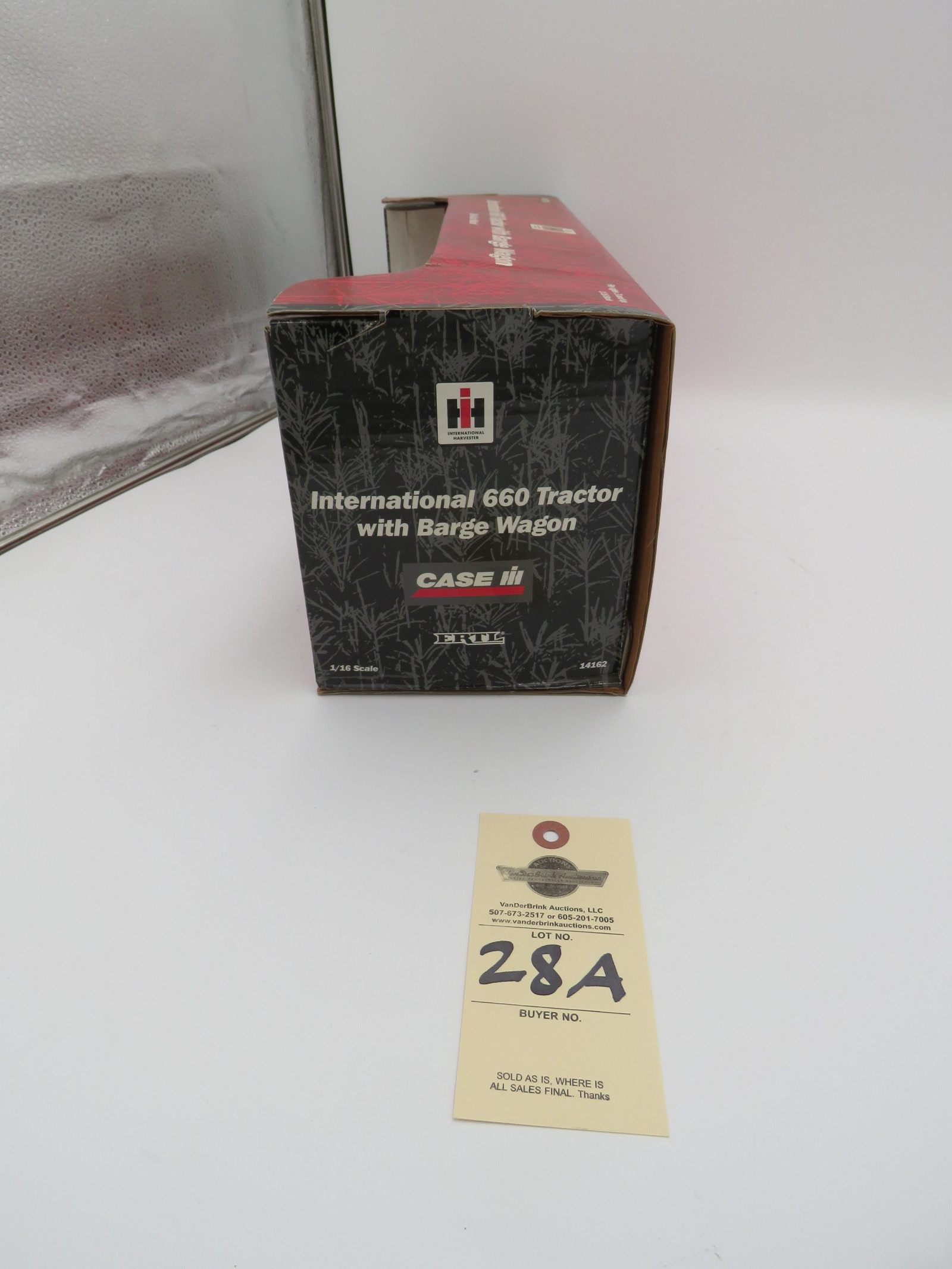 IH ERTL IH 660 BARGE WAGON DIECAST 1/16 SCALE - Image 5