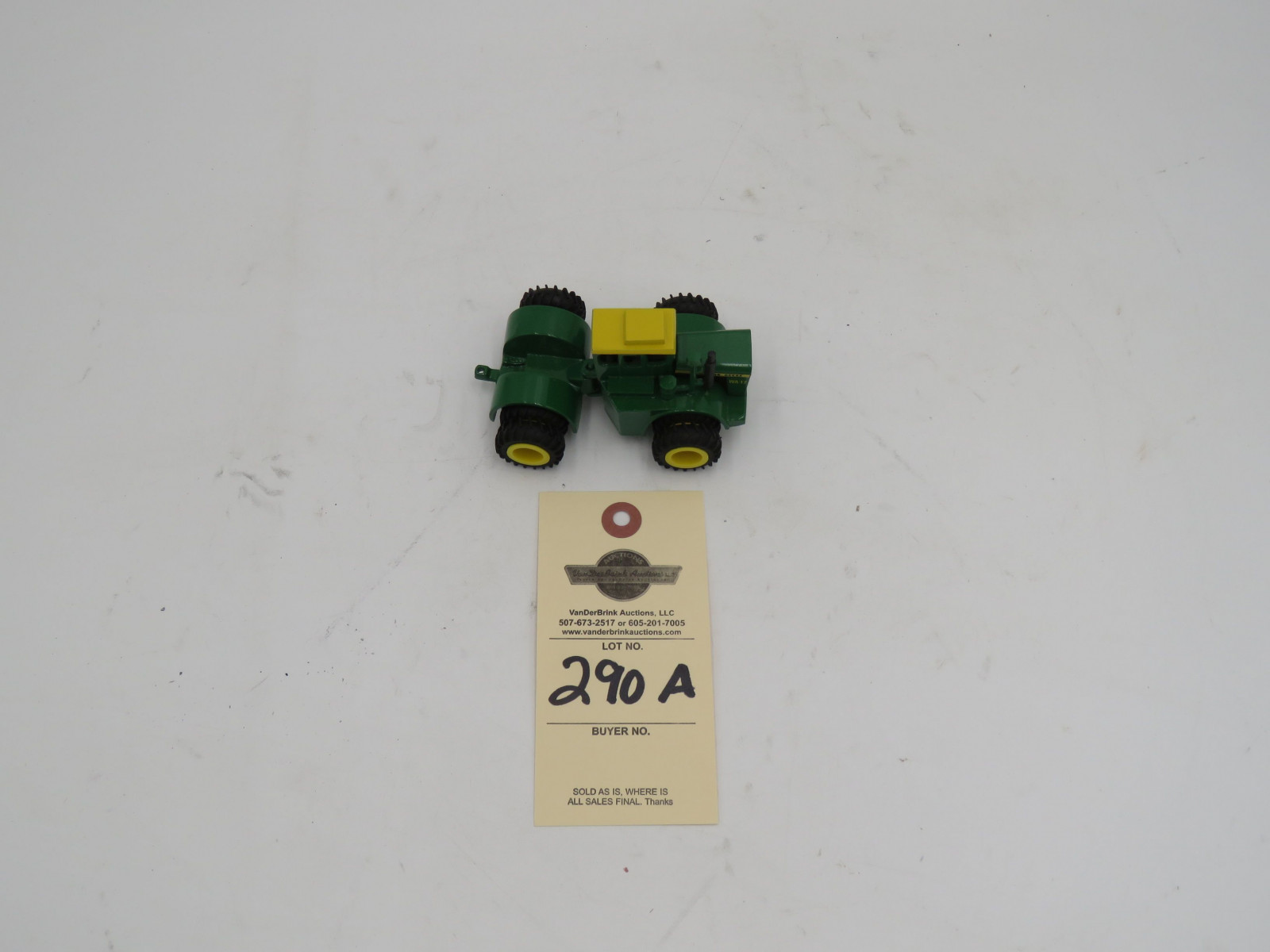 John Deere WA-17 1/64th Die-Cast - Image 2
