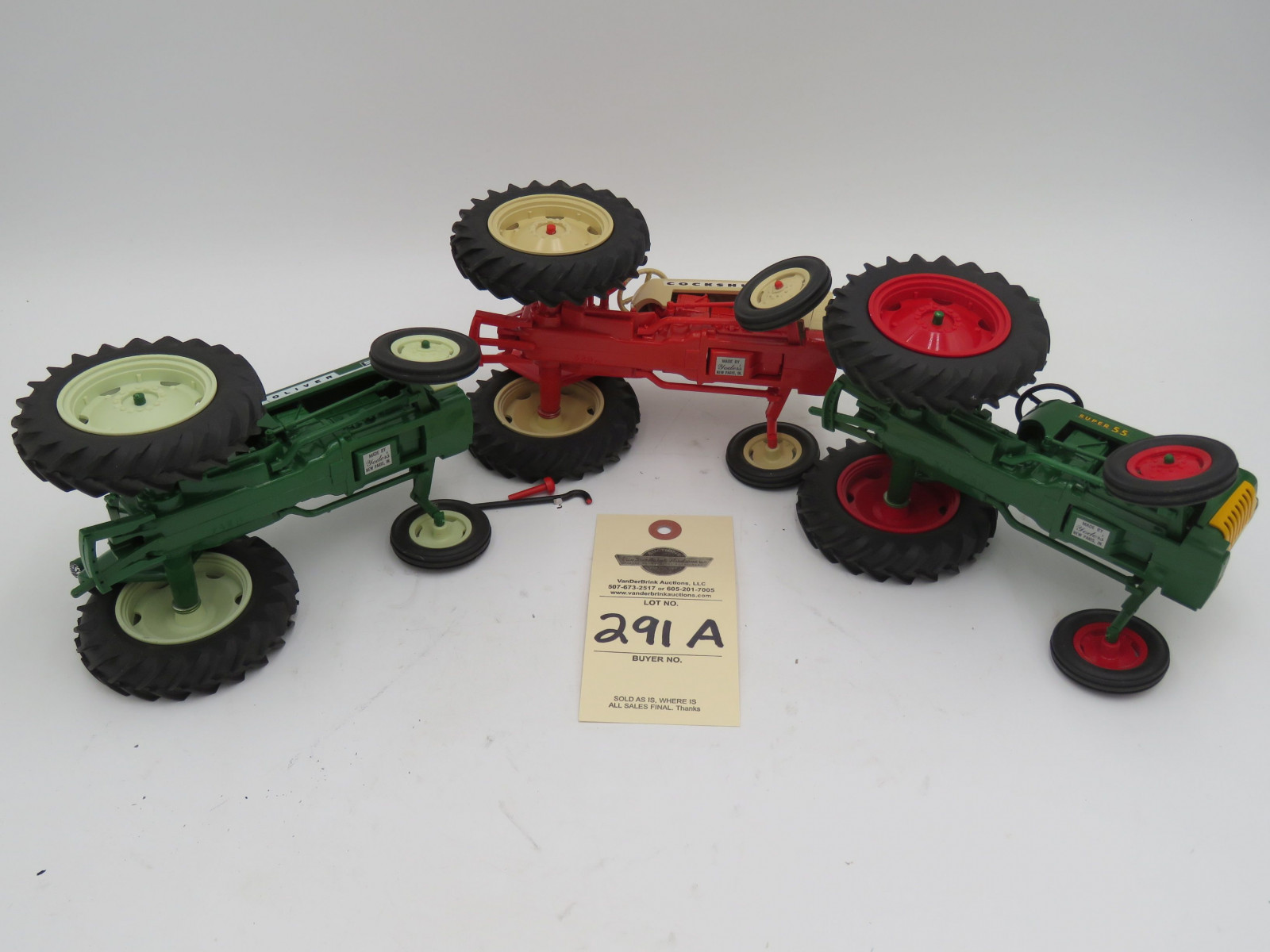 Yoder Oliver 550, Oliver 55 /with Red Wheels, and Cockshutt 550 Tractors Plastic selling as a group - Image 5