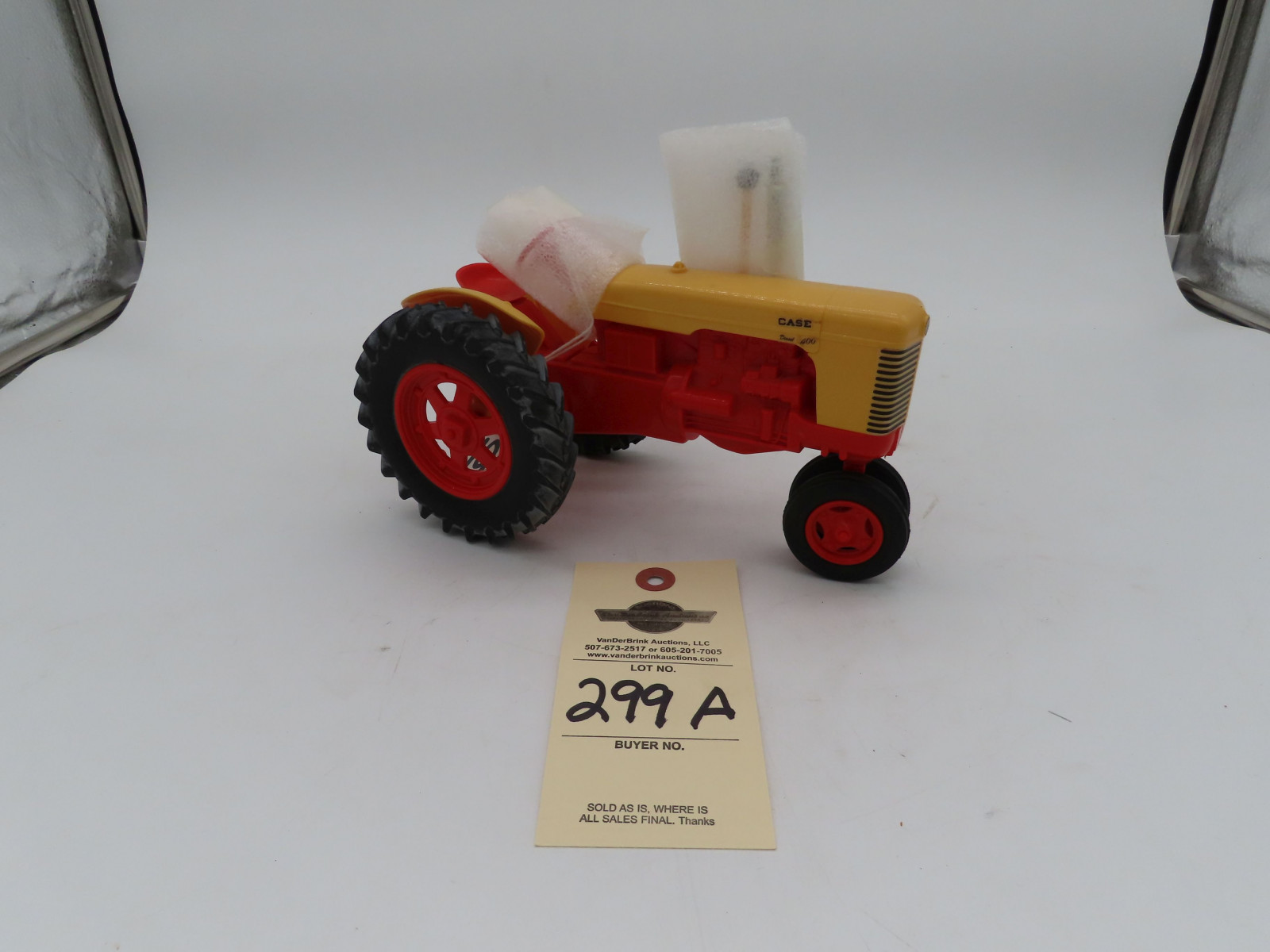 Yoder Case 400 Tractor No Box - Image 2