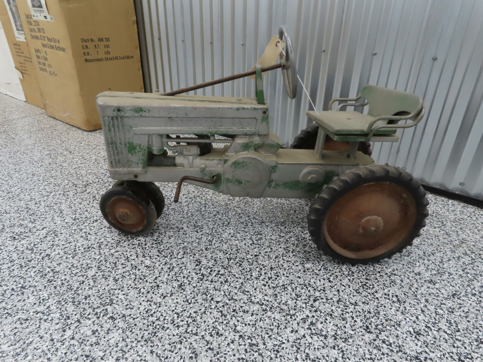 John Deere Model A Chain Drive Cast Iron Pedal Tractor Open Engine - Image 5