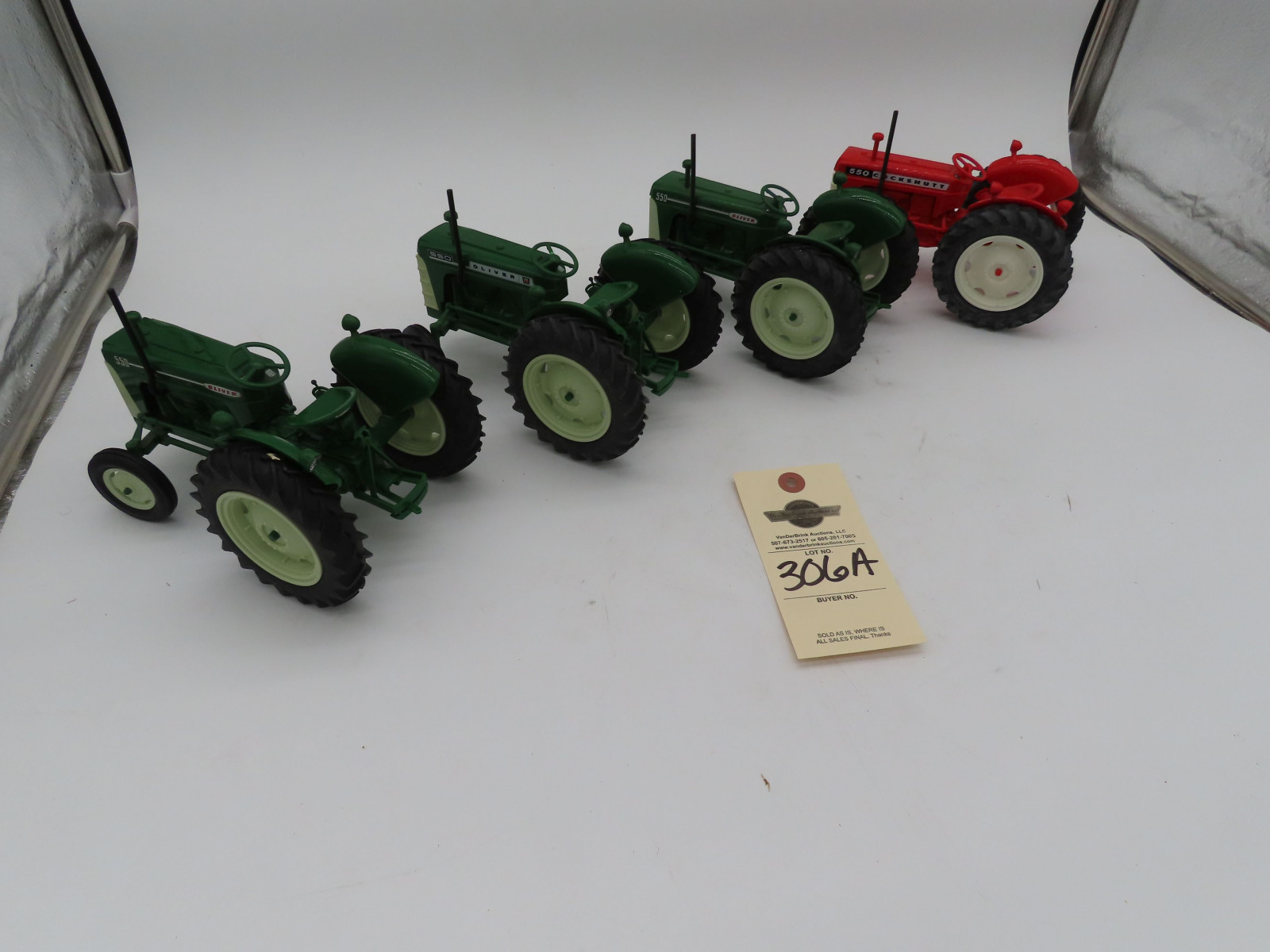Yoder Group- 3 Yoder Oliver 550 Tractors and 1 Yoder cockshutt 550 Tractor No Boxes - Image 3