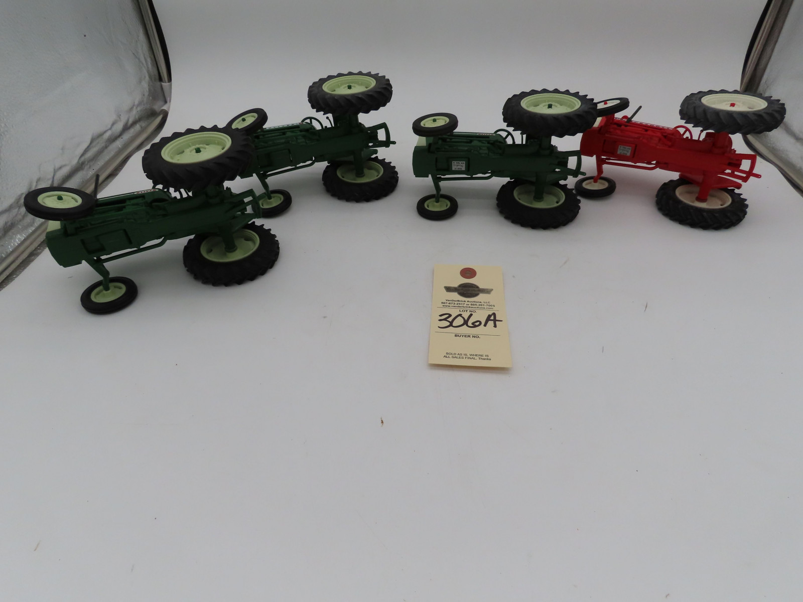 Yoder Group- 3 Yoder Oliver 550 Tractors and 1 Yoder cockshutt 550 Tractor No Boxes - Image 4