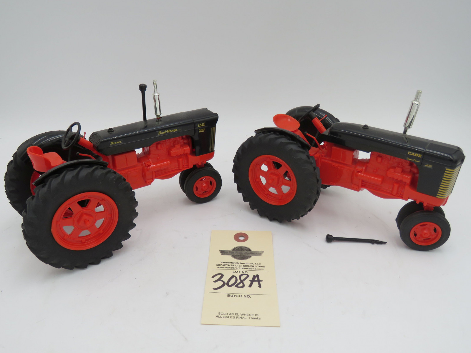 Yoder Case Black 700 & 400 Tractors and No Box - Image 3