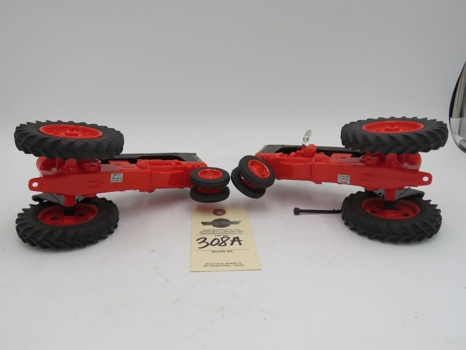 Yoder Case Black 700 & 400 Tractors and No Box - Image 7