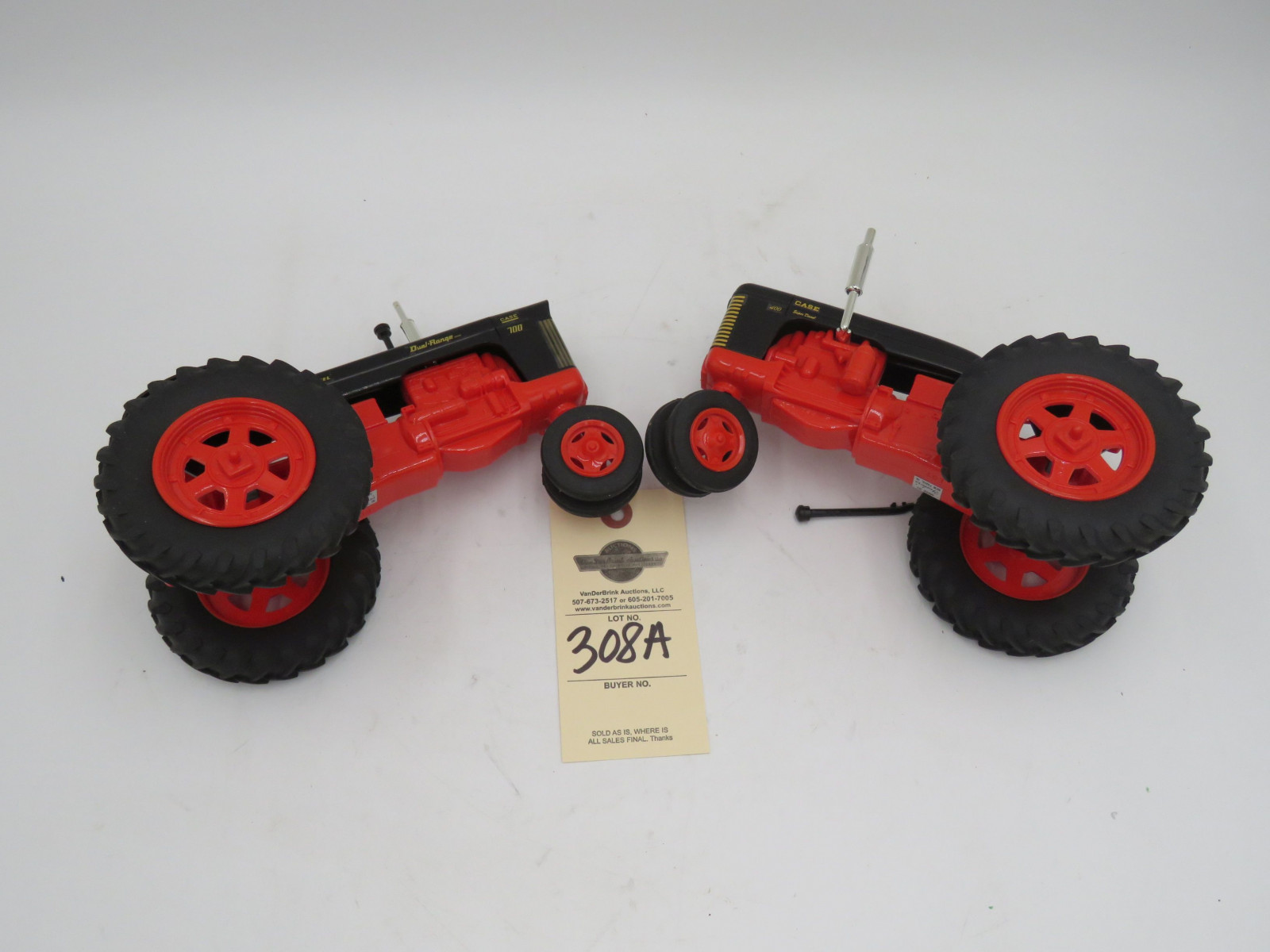 Yoder Case Black 700 & 400 Tractors and No Box - Image 8