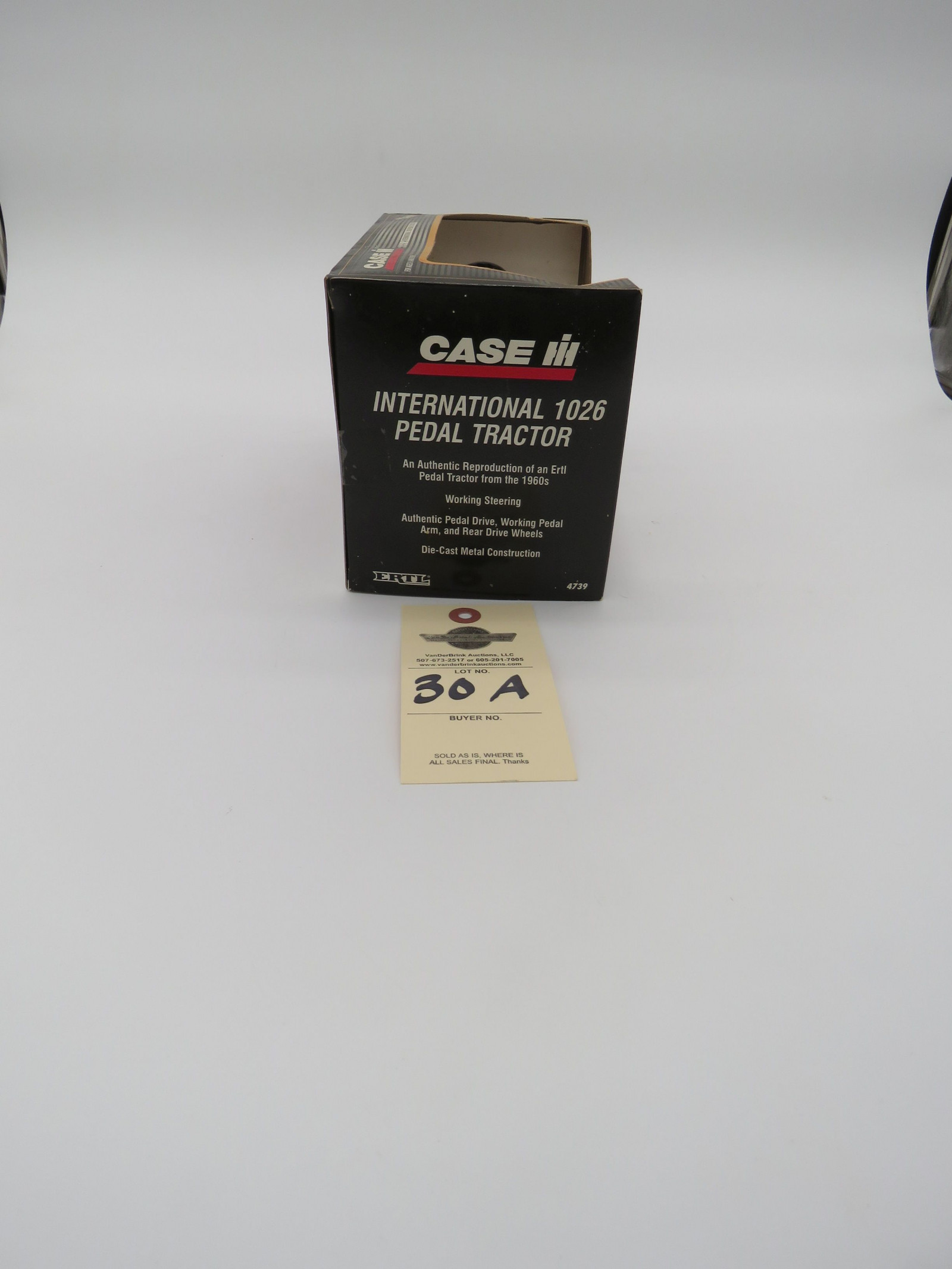 CASE IH DIECAST METAL ERTL D,IOWA 1026 PETAL TRACTOR 1/16th Scale - Image 4