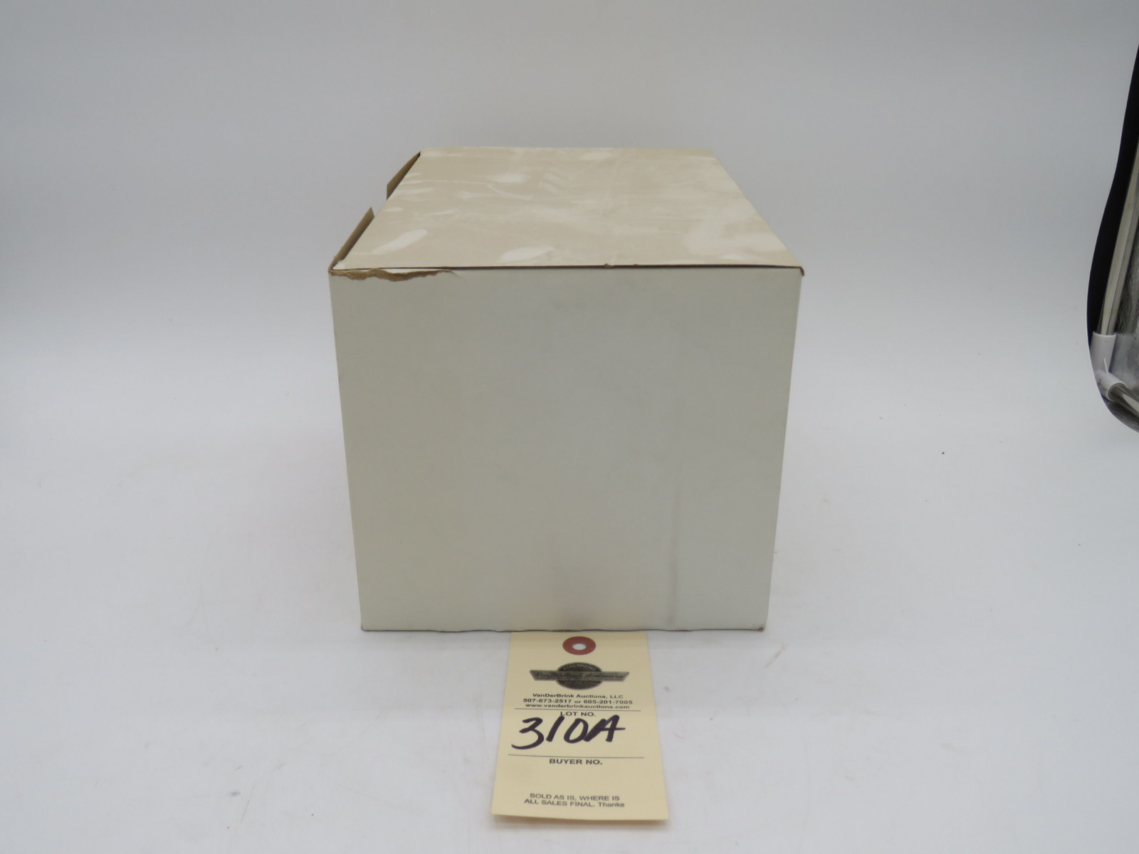 Yoder Super MTA Diesel Narrow Front tractor NIB - Image 2