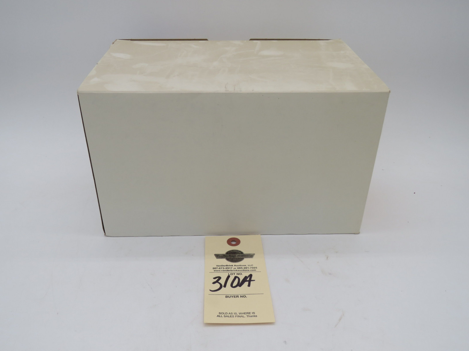 Yoder Super MTA Diesel Narrow Front tractor NIB - Image 3