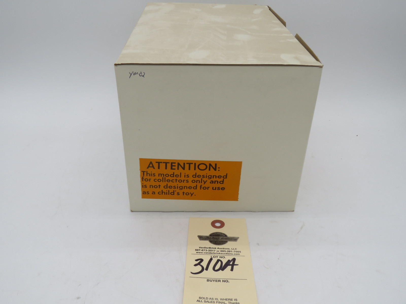 Yoder Super MTA Diesel Narrow Front tractor NIB - Image 4