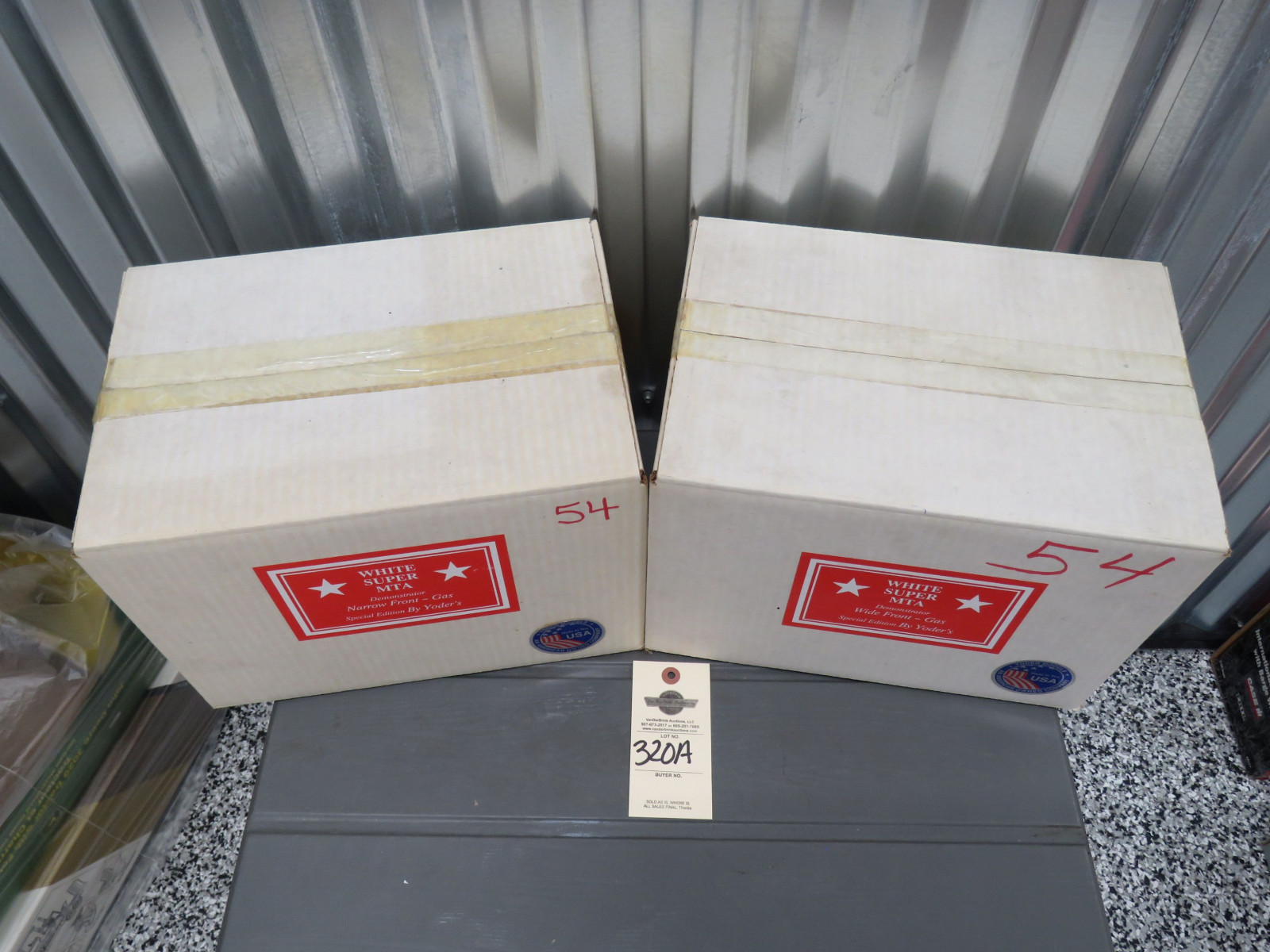 Special Edition Yoder White Super MTA Deonstrator Narrow Front & Wide Front Gs Tractors NIB - Image 2