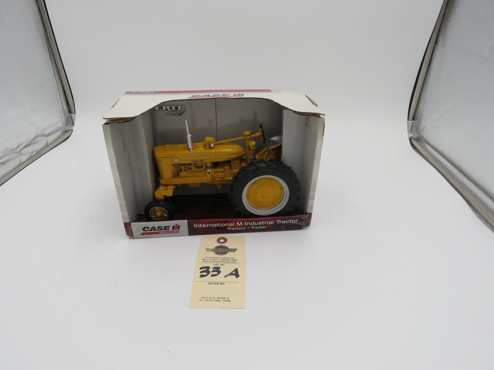 2008 IH M INDUSTRIAL TRACTOR ERTL D,IOWA 1/16 SCALE DIECAST - Image 1