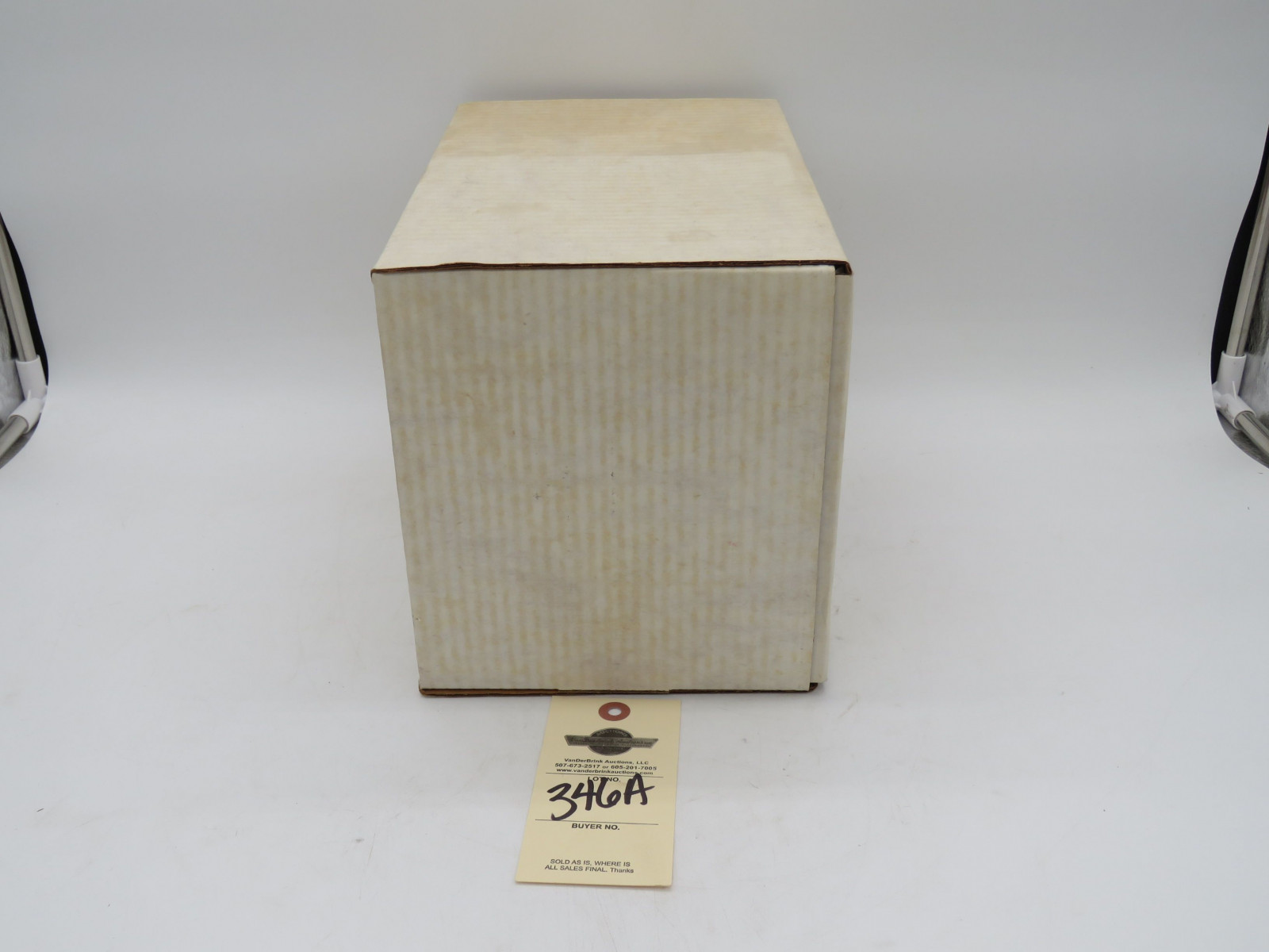 5th Annual Land of Lincoln Farm toy Show Labor Day Weekend Farmall 706 Wide Front Official Collector Show Tractor NIB - Image 5