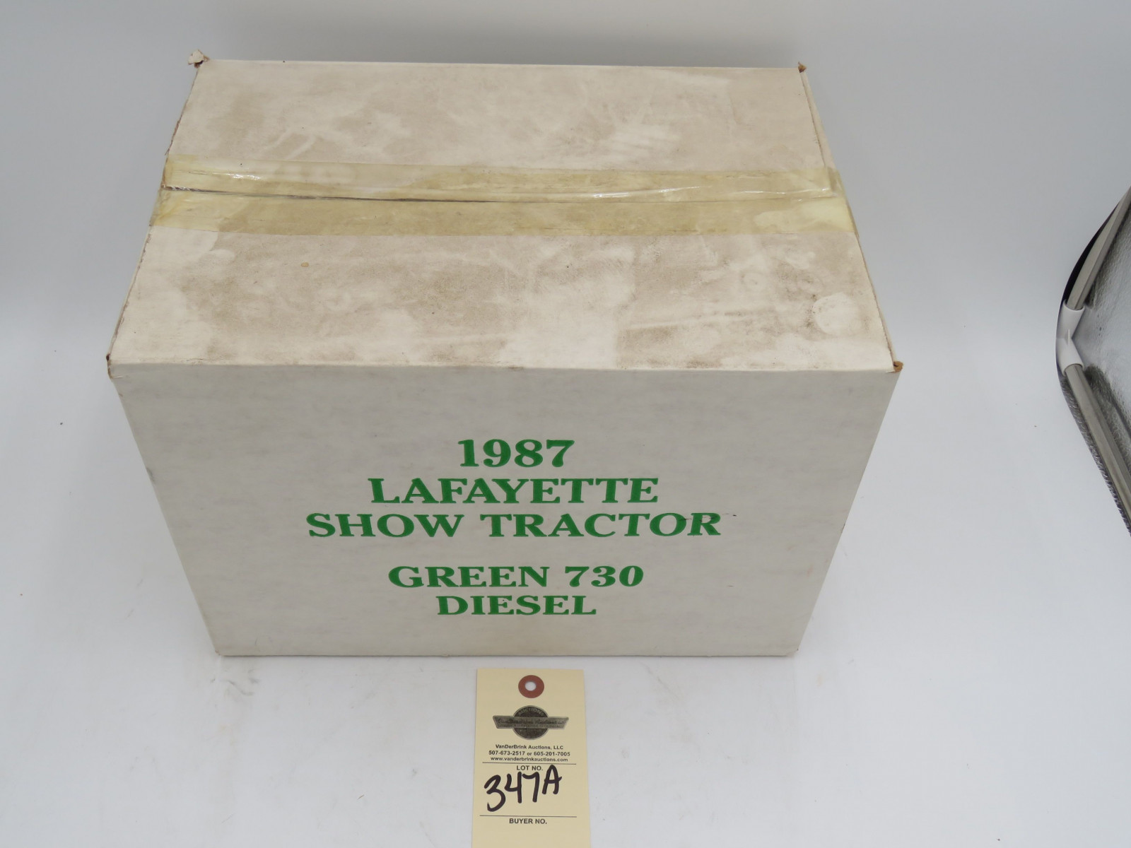 1987 Layfaette Show Tractor Green 730 diesel NIB - Image 2