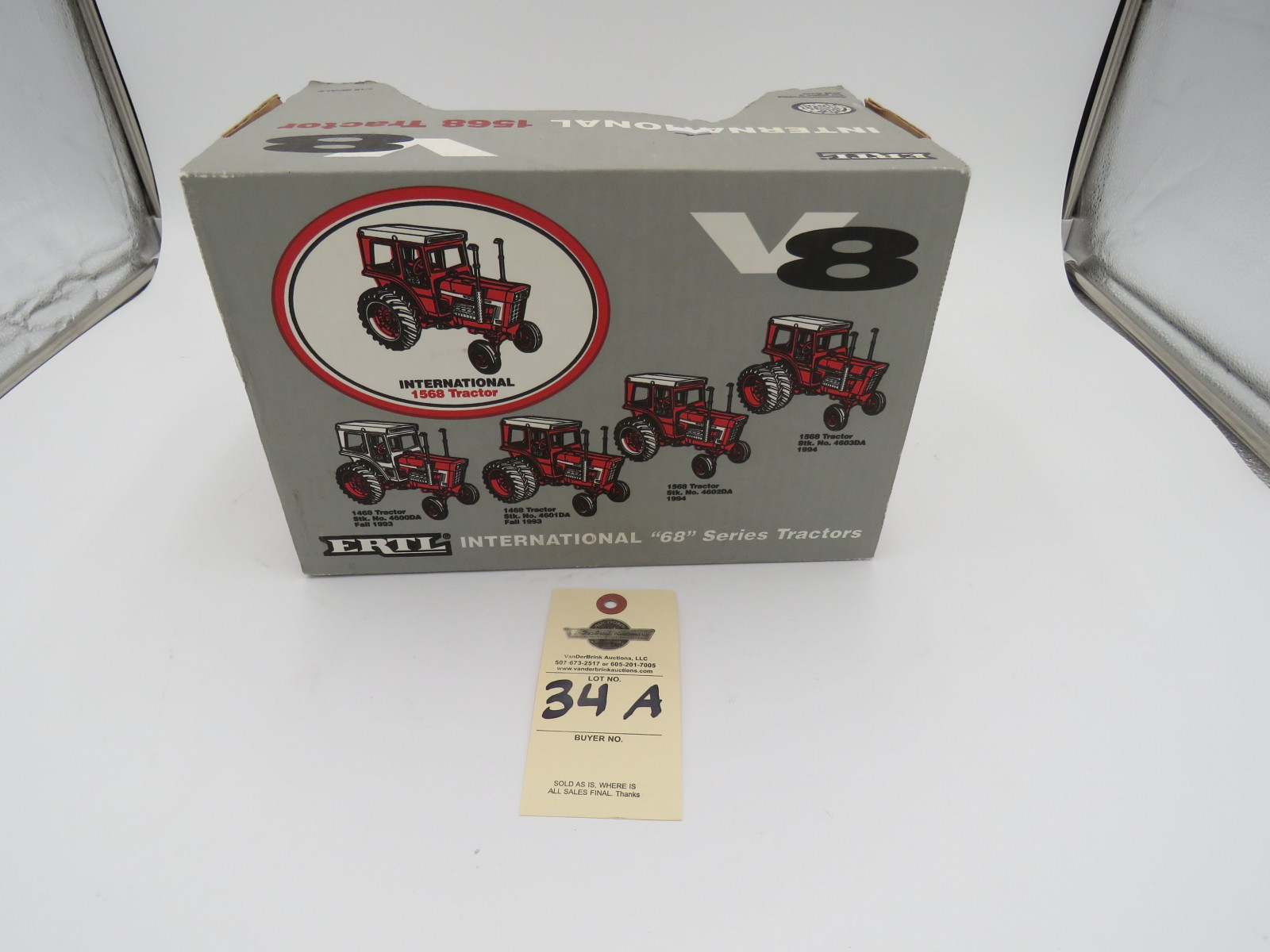 IH 1568 TRACTOR V8 ERTL D,IOWA 1/16 SCALE DIECAST 1994 - Image 4