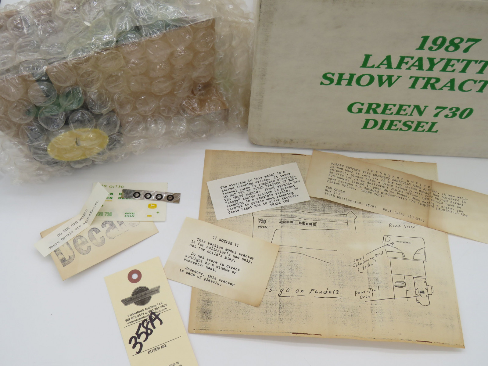 1987  Layfayette Show Tractor Green 730 Diesel in Open Box New - Image 4