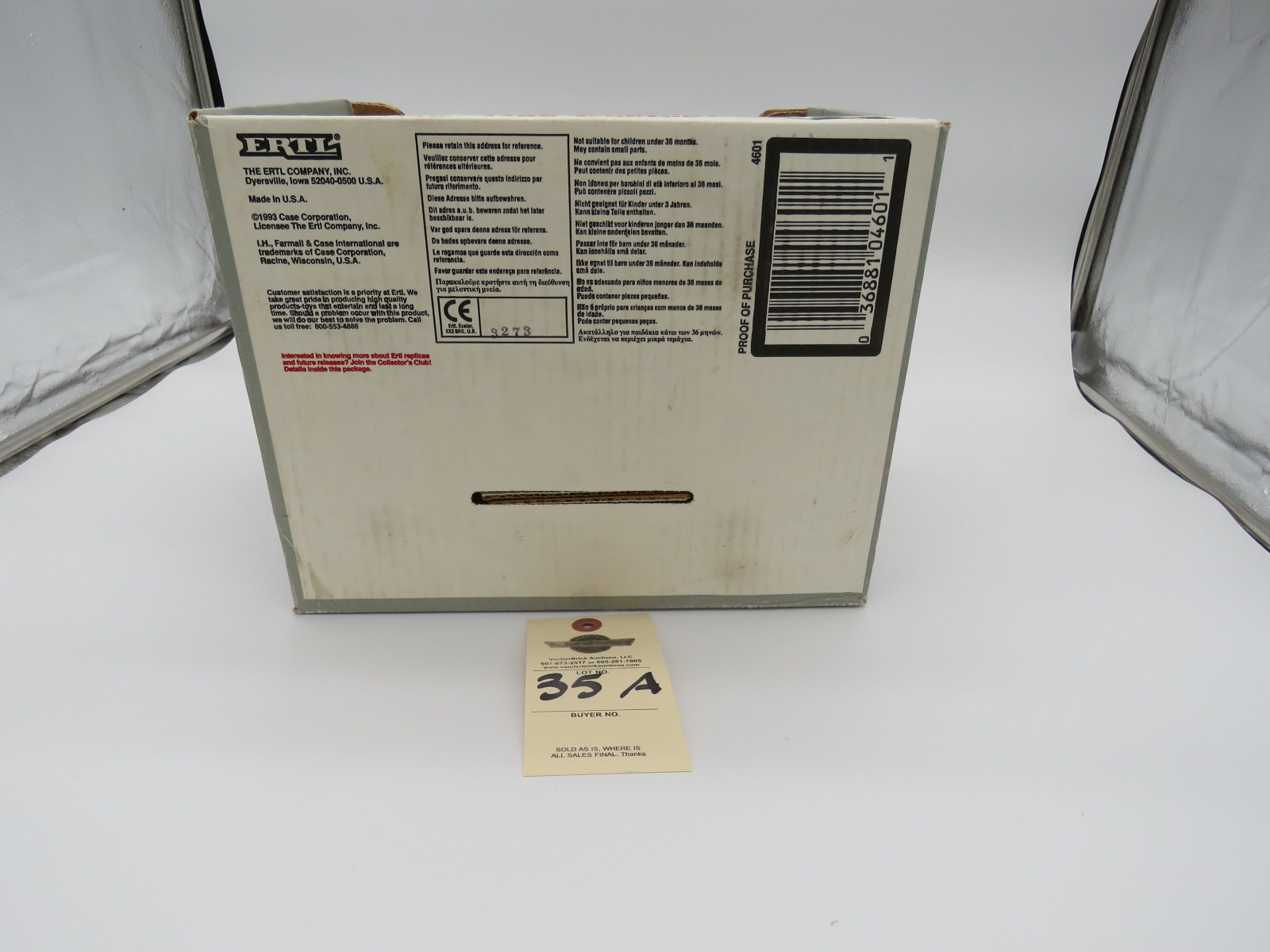 IH 1468 TRACTOR V8 1/16 SCALE ERTL 1/16 SCALE DIECAST 1993 - Image 6