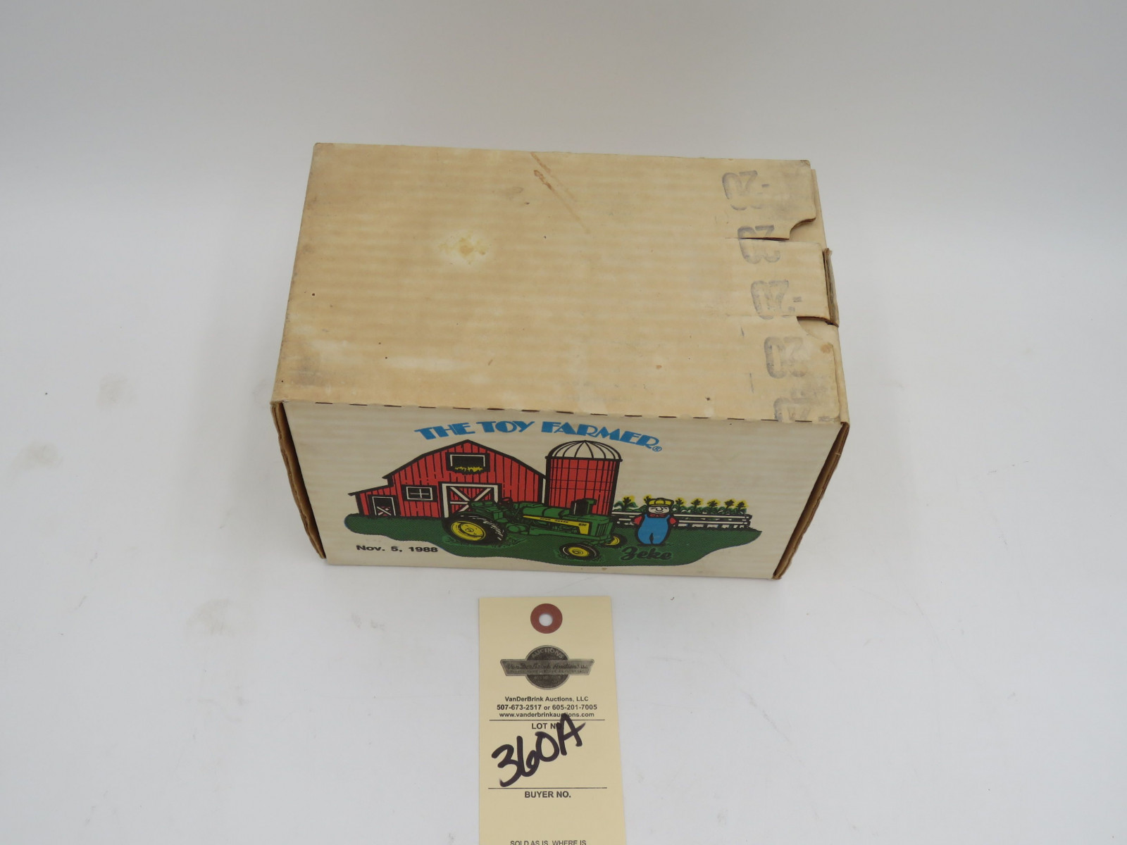 The toy Farmer Nov. 5th 1988 by Ertl John Deere 630 NIB - Image 2