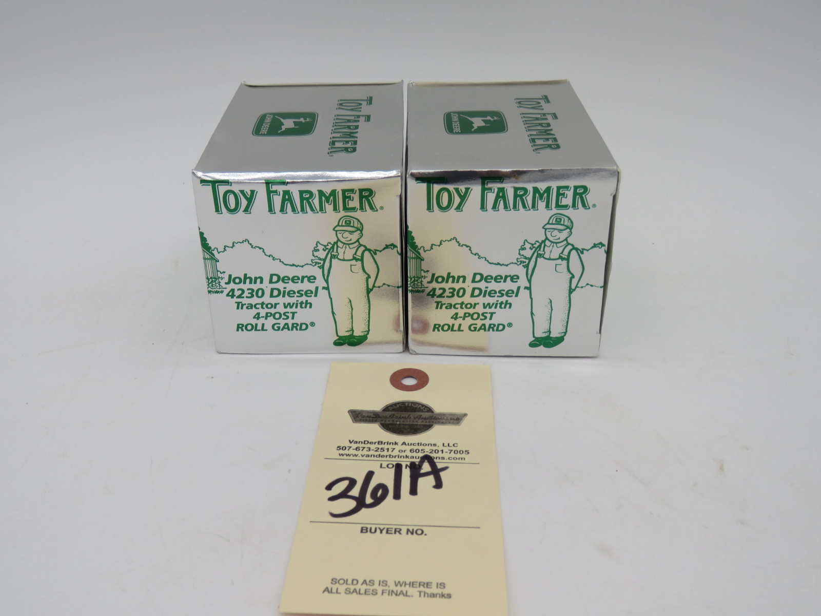 Toy Farmer 1/43nd Scale John Deere 4230 diesel Tractors with 4 post Gard by Ertl NIB Group of 2 - Image 4