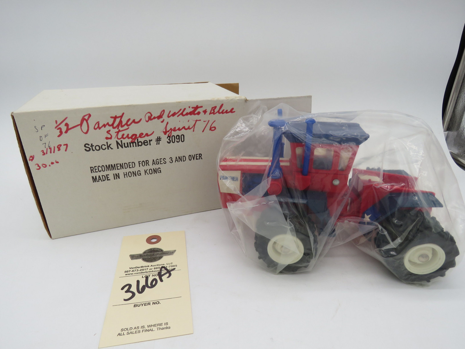 1/32nd Spirit of 1976 Red, White and Blue Stieger 4WD Plastic Tractor NIB - Image 1