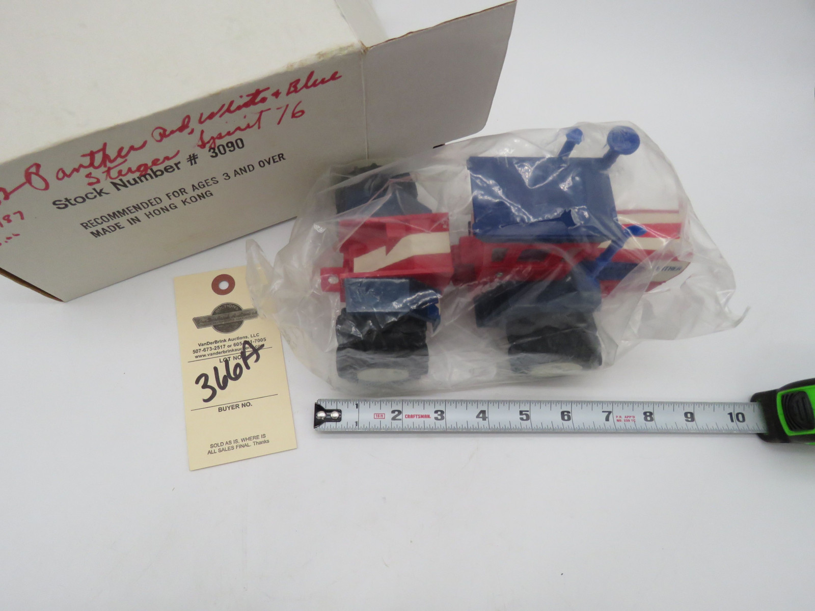 1/32nd Spirit of 1976 Red, White and Blue Stieger 4WD Plastic Tractor NIB - Image 5