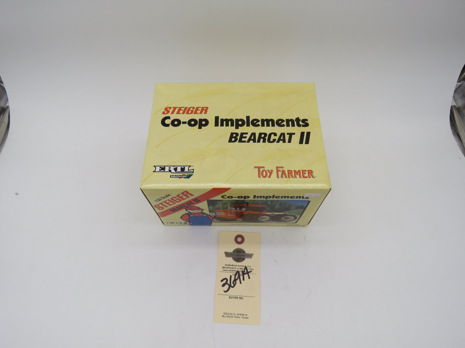 Toy Farmer by Ertl 1/32nd Scale Steiger bearcat II Tractor NIB - Image 2