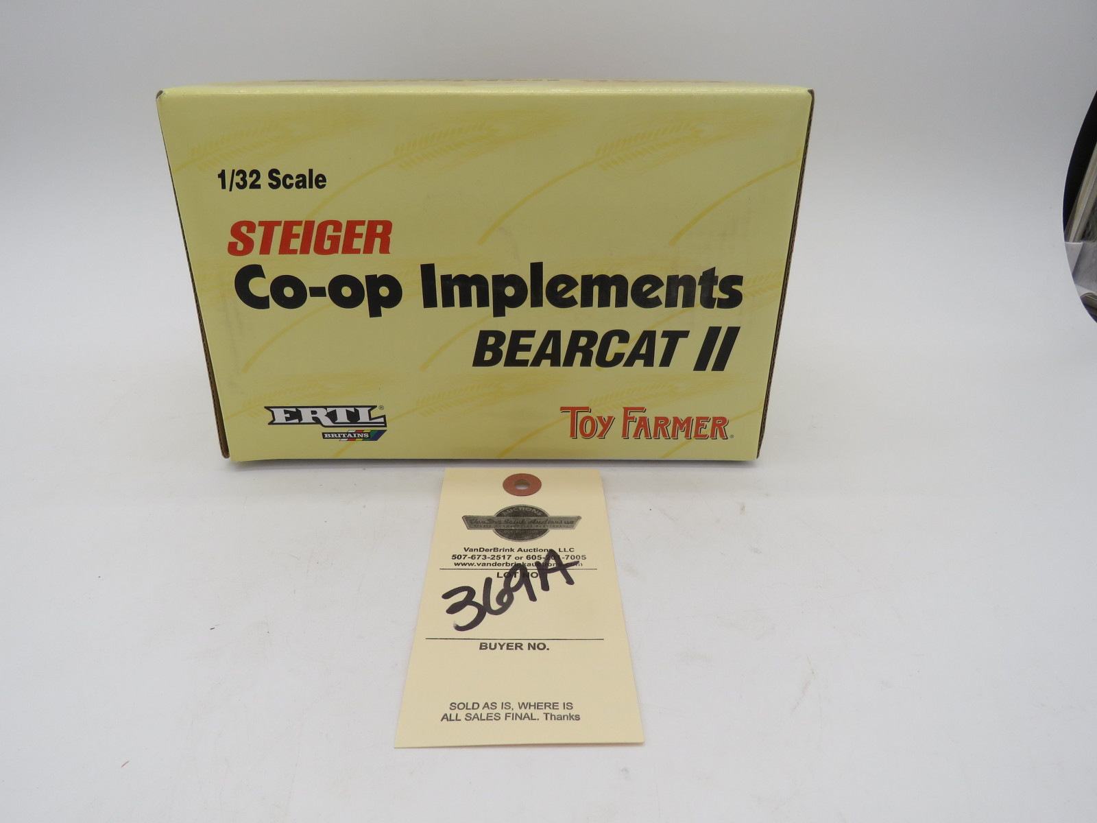 Toy Farmer by Ertl 1/32nd Scale Steiger bearcat II Tractor NIB - Image 4