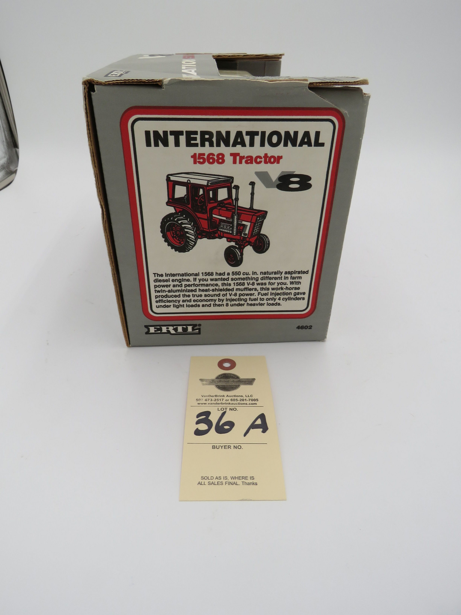 IH 1568 TRACTOR V8 ERTL 1/16 SCALE DIECAST METAL 1994 - Image 5
