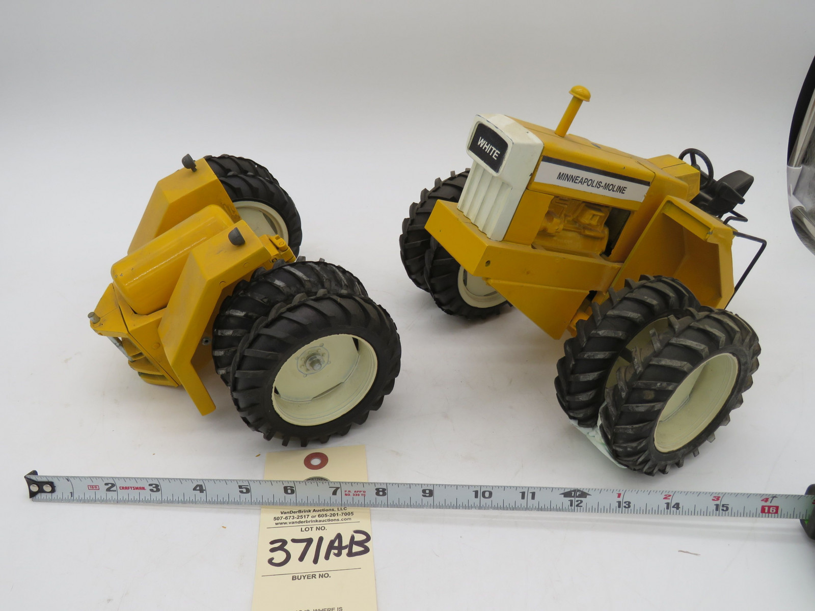 Minneapolis Moline Cast 4WD and Broken in middle No Box - Image 3