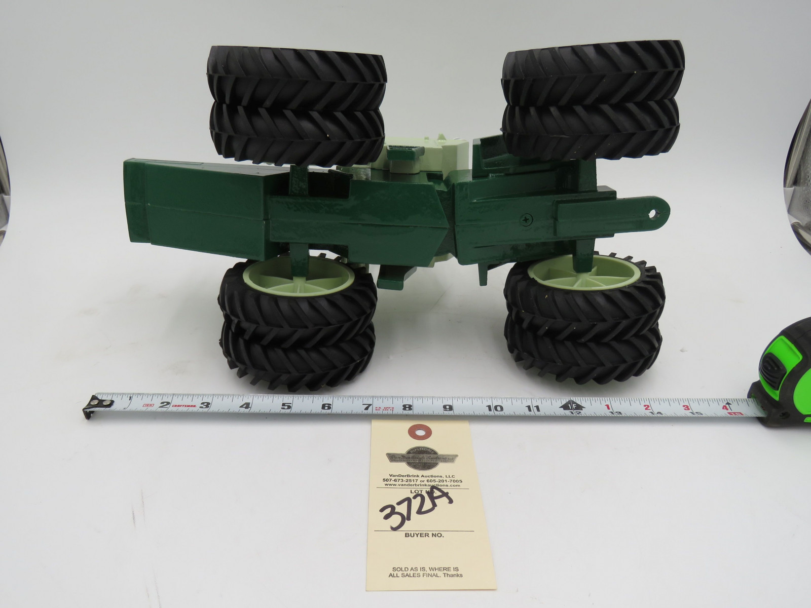 2003 February Louisville Farm Show Scale Models by Ertl Oliver 2455 Diesel 1/16th Scale Die-Cast Tractor New and no box - Image 3