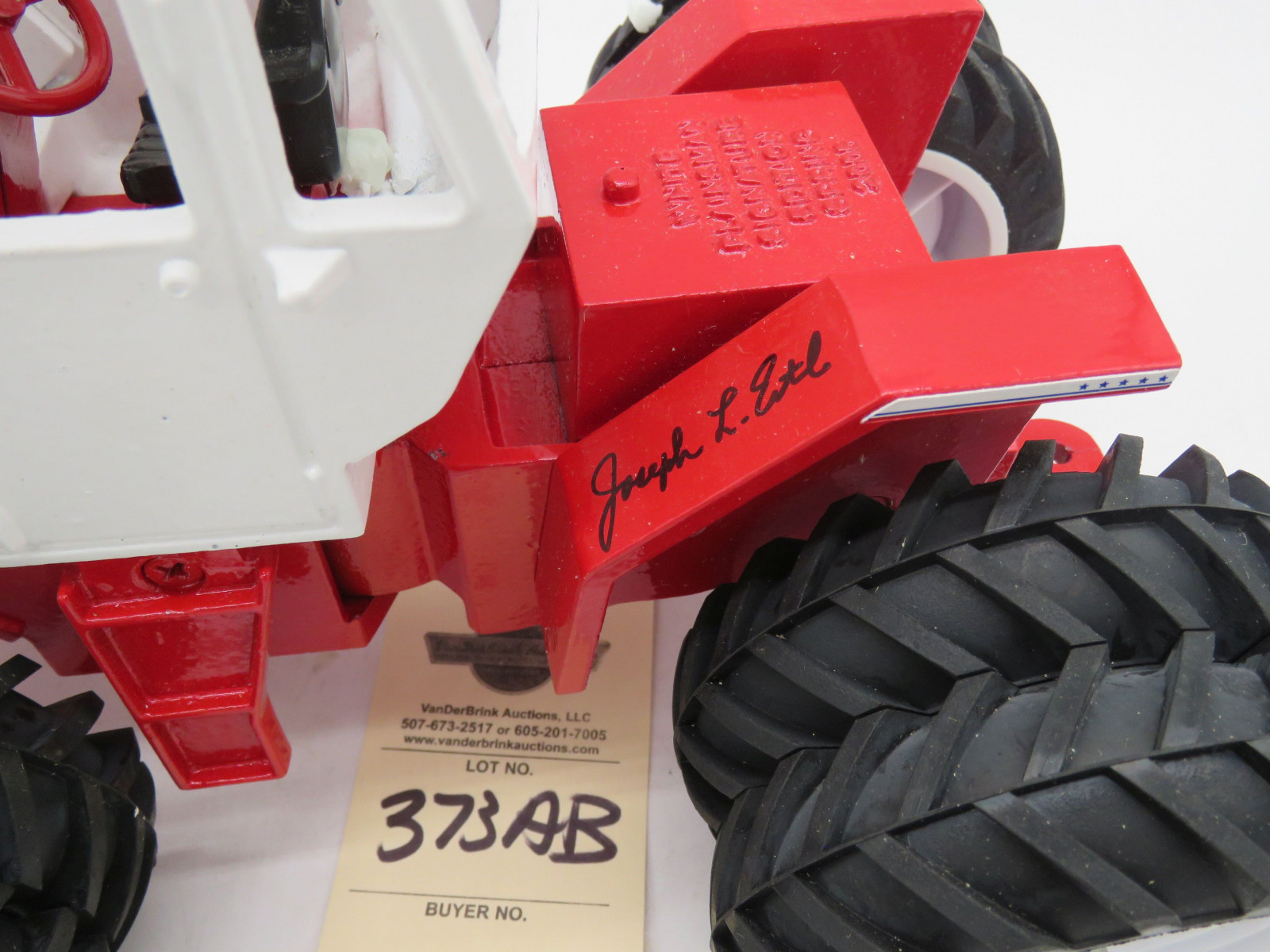 Plainsman A4T-1400 metal die-cast tractor. AGCO Corporation Collector Edition January 2006. No box. Signed - Image 3