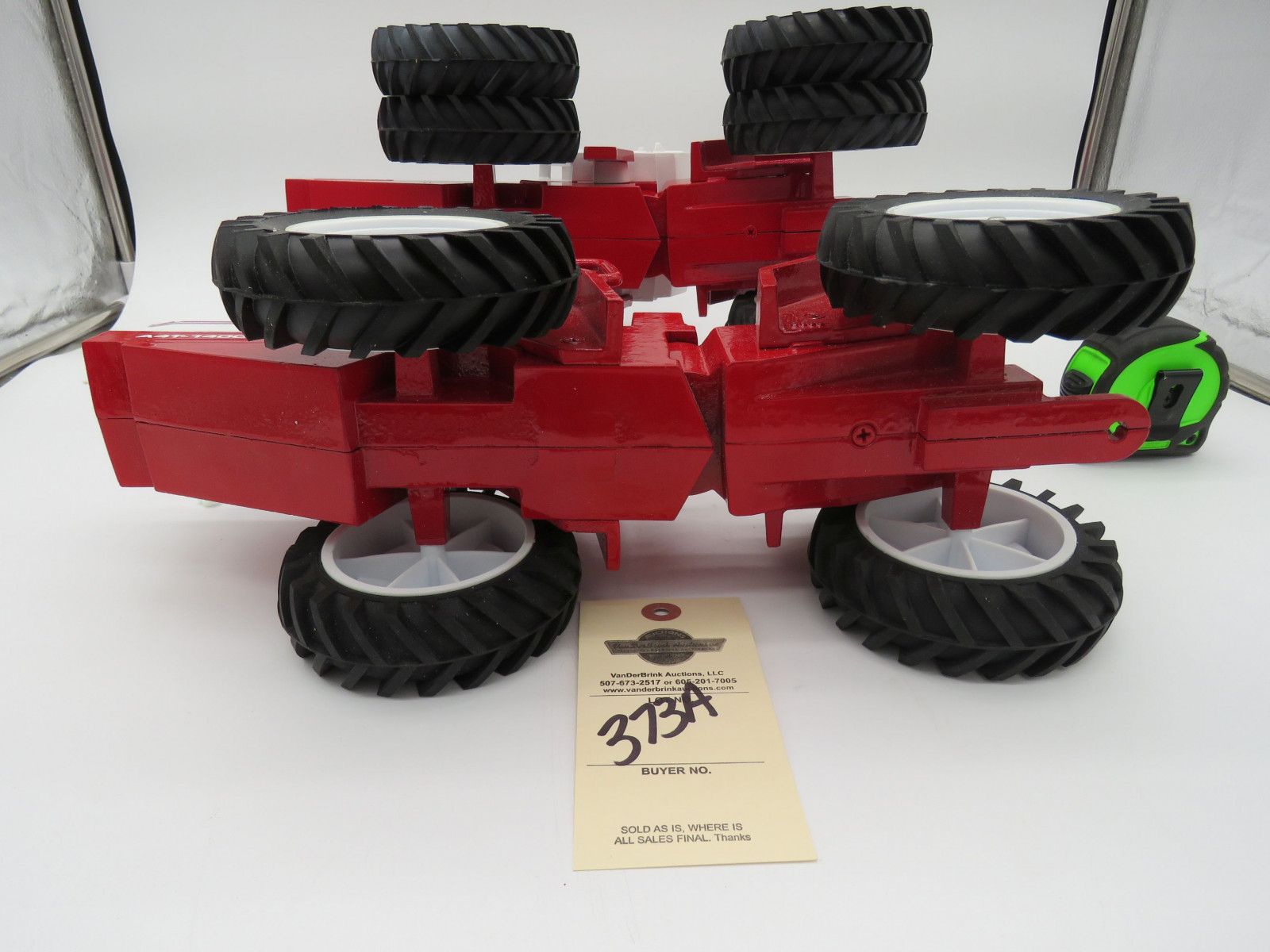 Pair of Scale Models by Ertl New 1/16th Scale Die-Cast Plainsman A4T-1400 4WD with Cab and Joseph Ertl Autograph and also Plainsman A4T-1400 without Cab New and No Boxes - Image 8