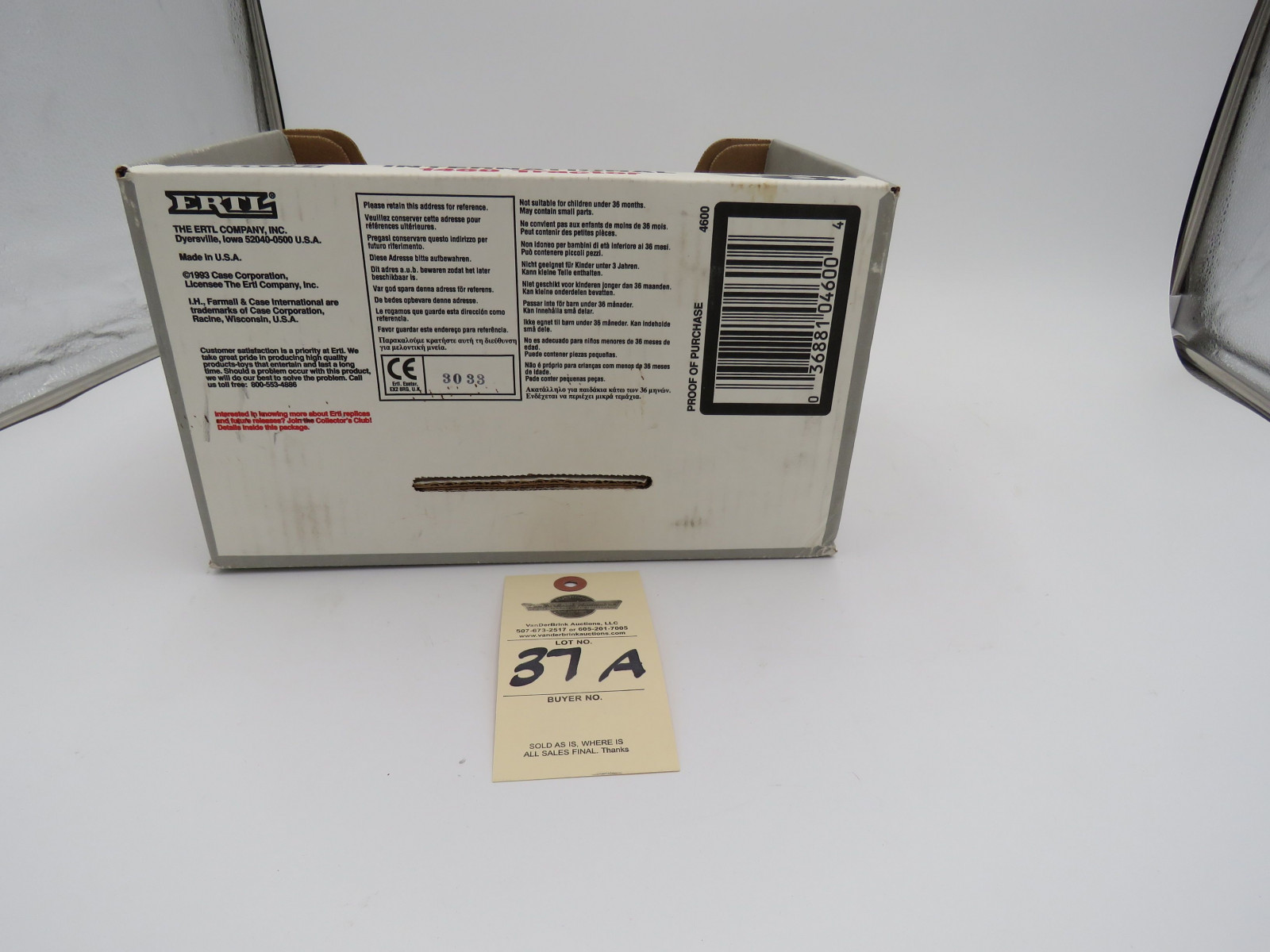 IH 1468 TRACTOR ERTL  1/16 SCALE DIECAST V8 1993 - Image 6