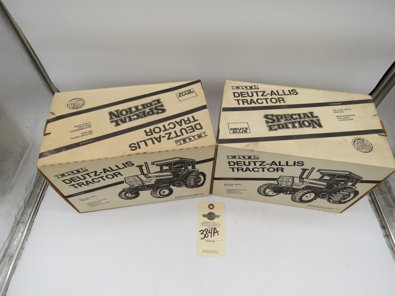 Pair of 1989 Ertl for Deutz Alllis 1/16th Scale Die-Cast Deutz Allis 9150 NIB - Image 2